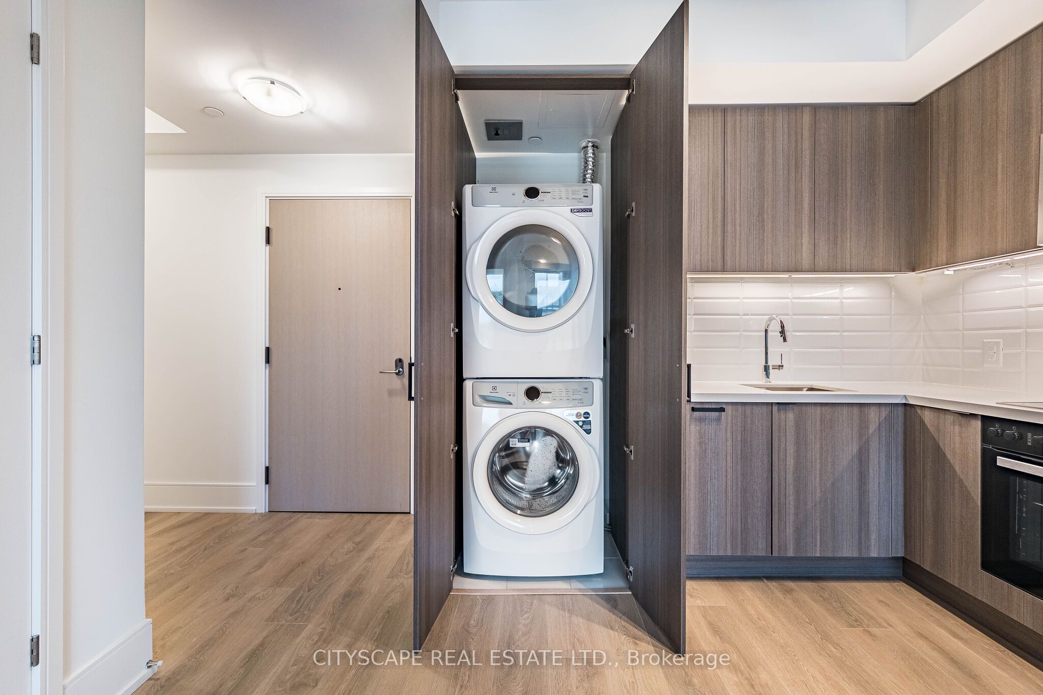 2450 Bloor Street W 316 Property Photo 25