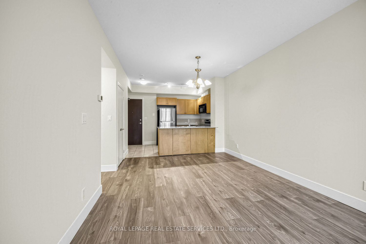 1359 Rathburn Road E 1704 Property Photo 14