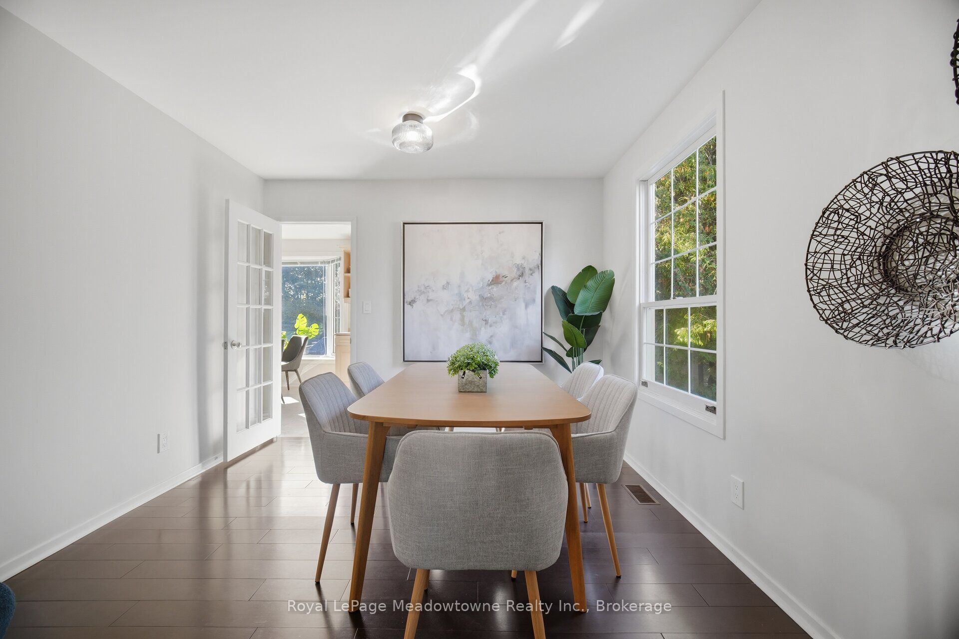 322 Kingsway Place Property Photo 19