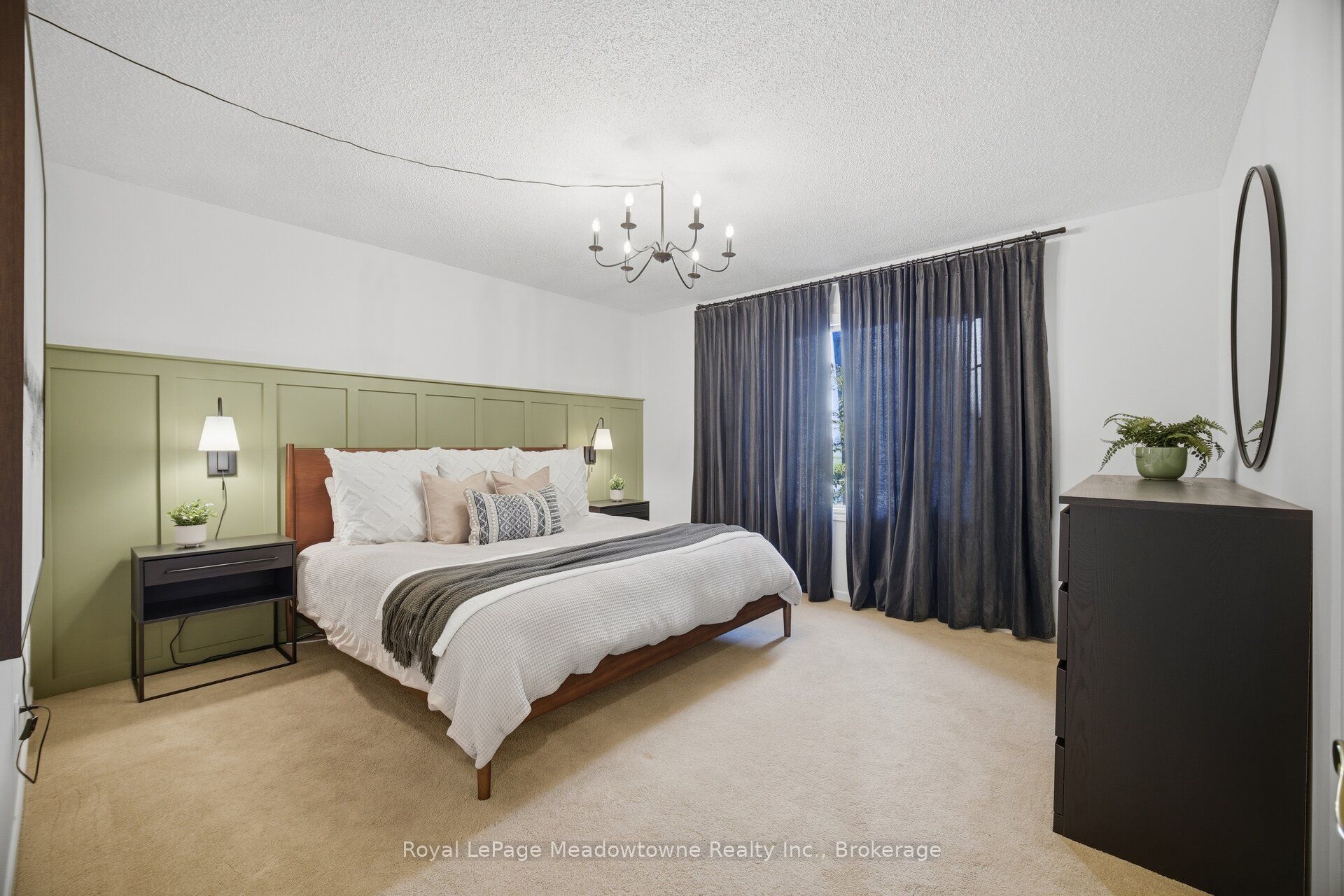 322 Kingsway Place Property Photo 24