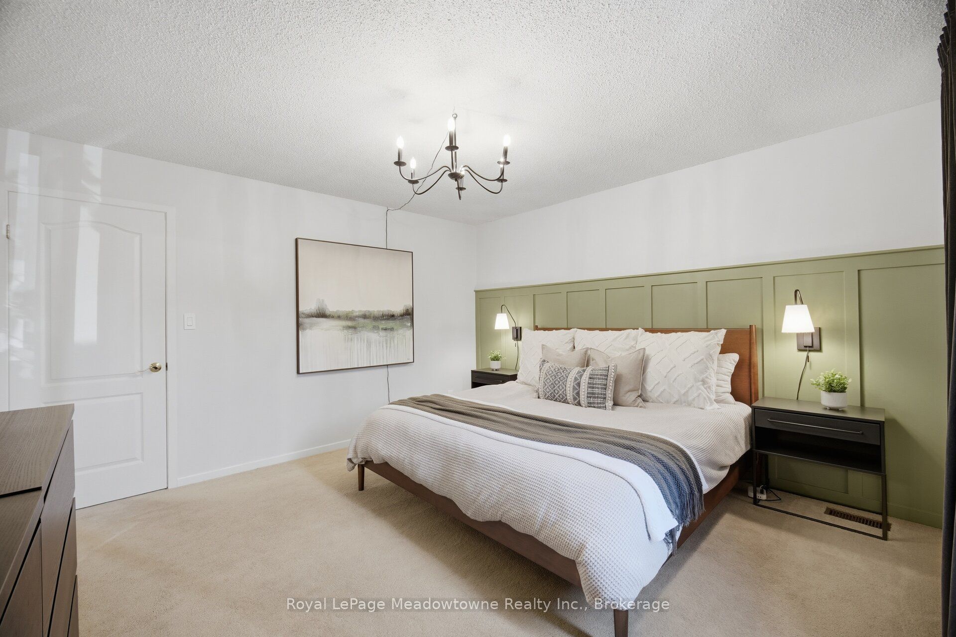 322 Kingsway Place Property Photo 26