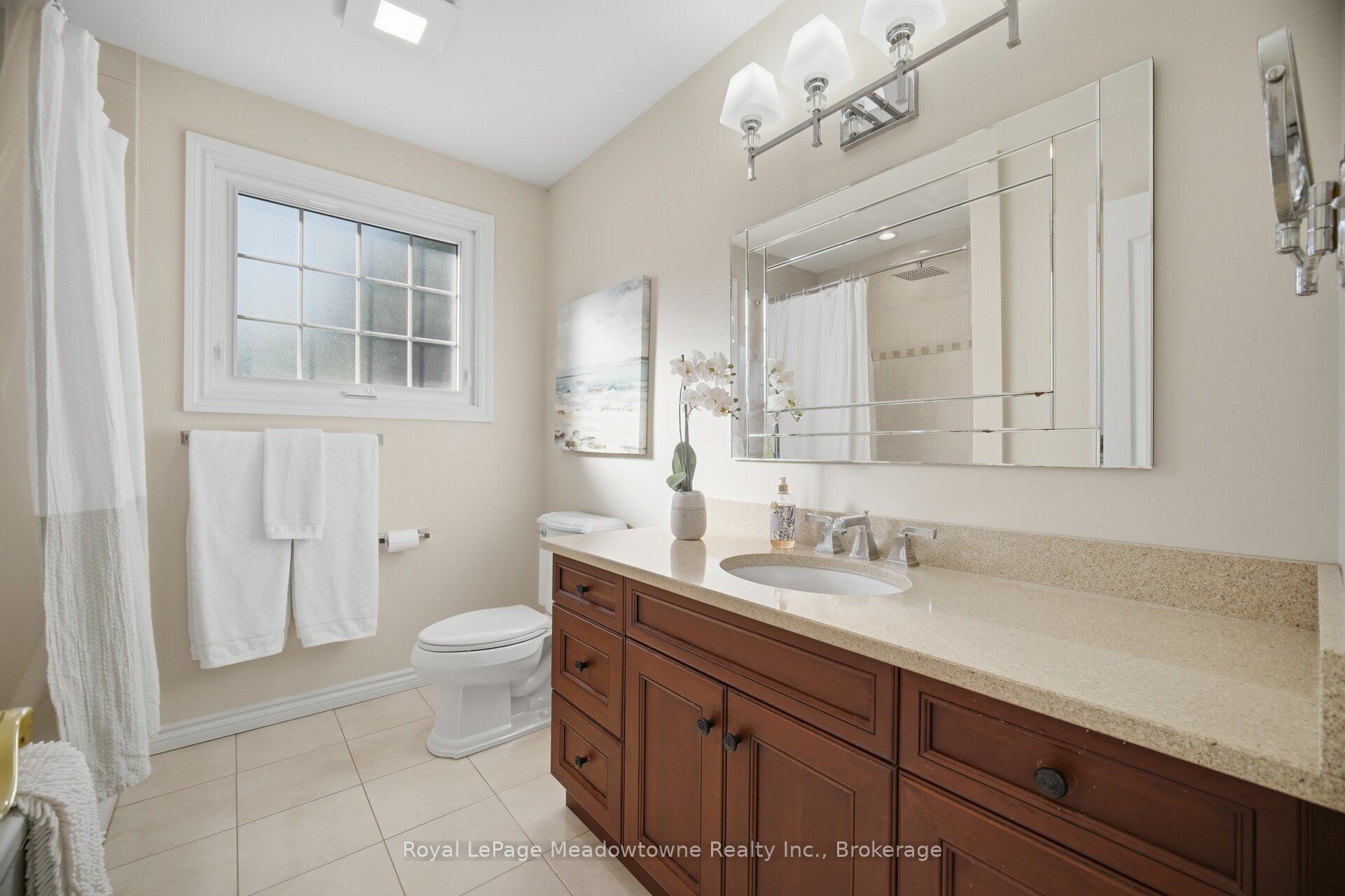 322 Kingsway Place Property Photo 29