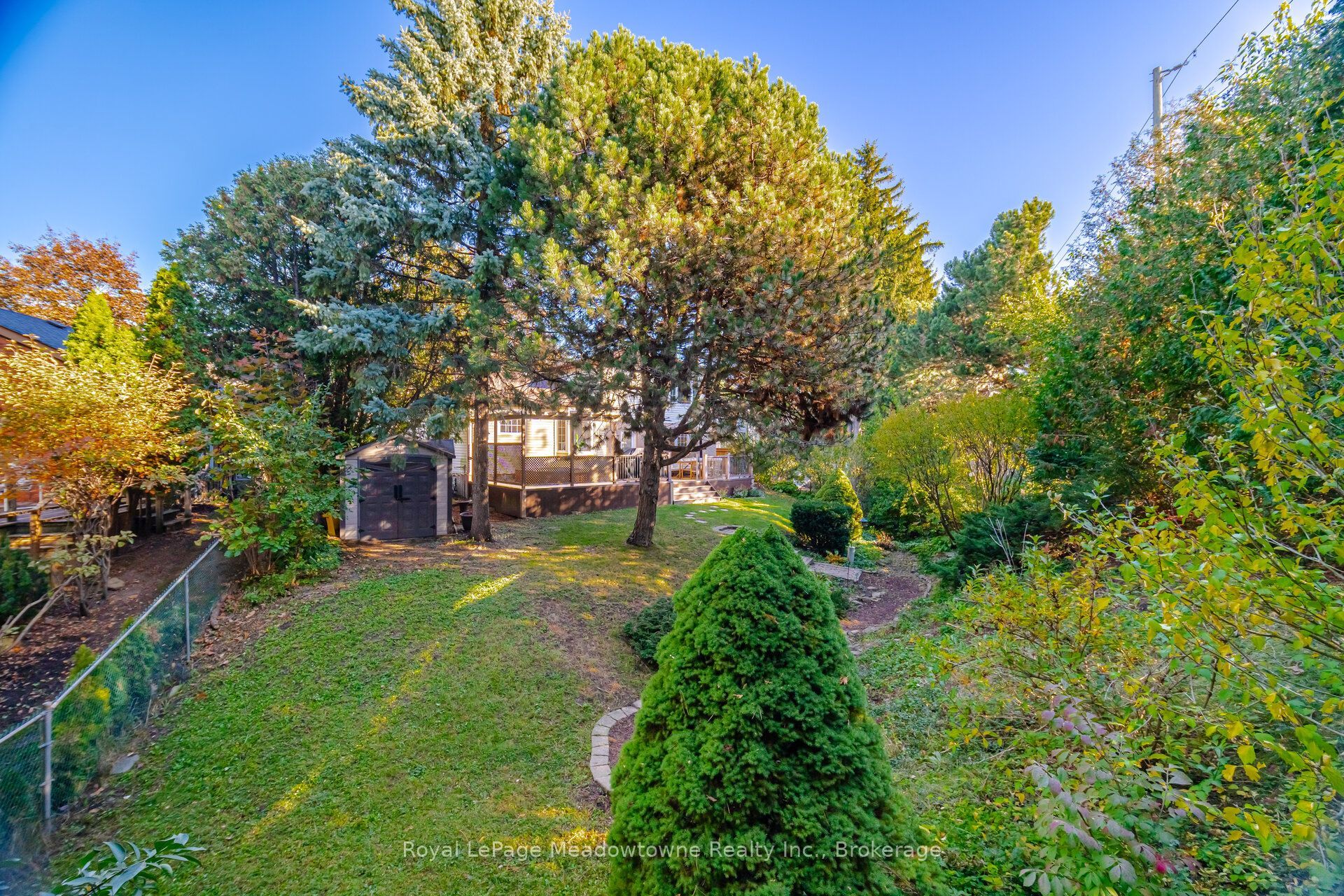 322 Kingsway Place Property Photo 46