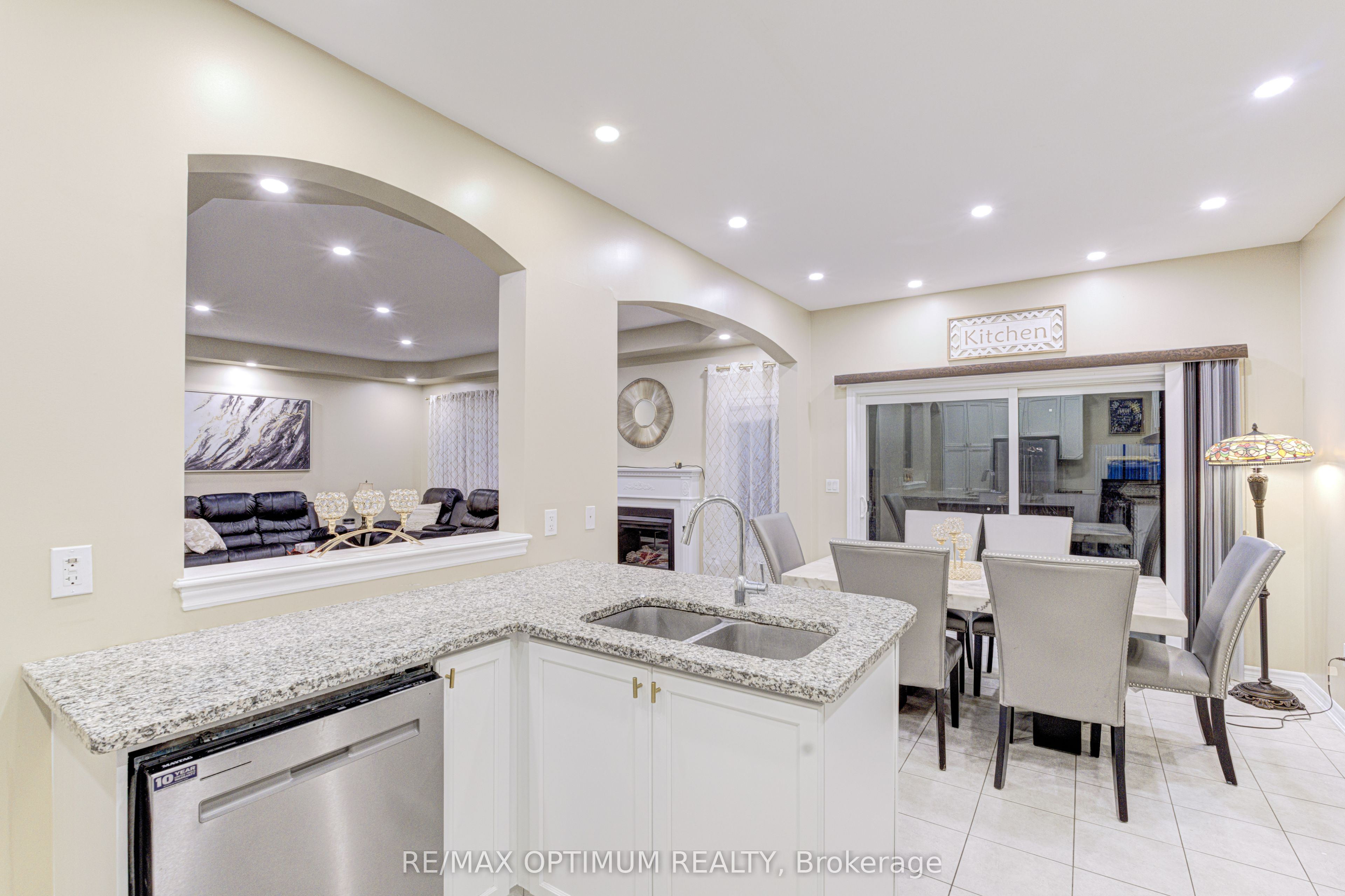 17 Elmcrest Drive Property Photo 19