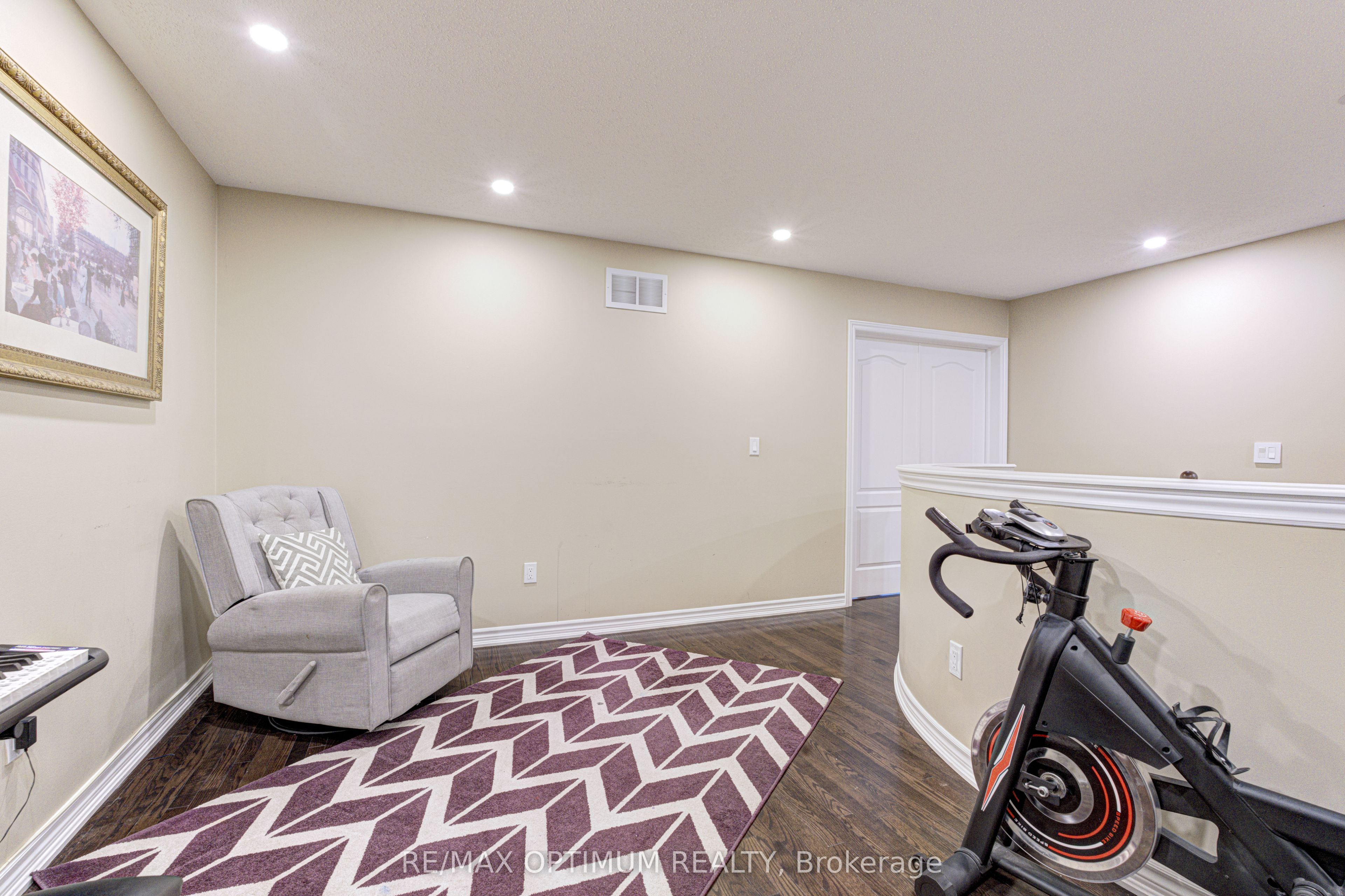 17 Elmcrest Drive Property Photo 25