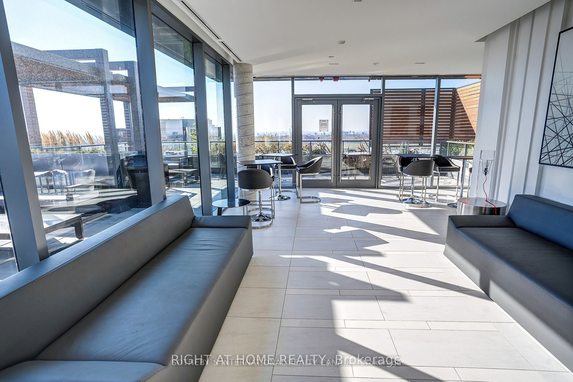 10 De Boers Drive 514 Property Photo 14