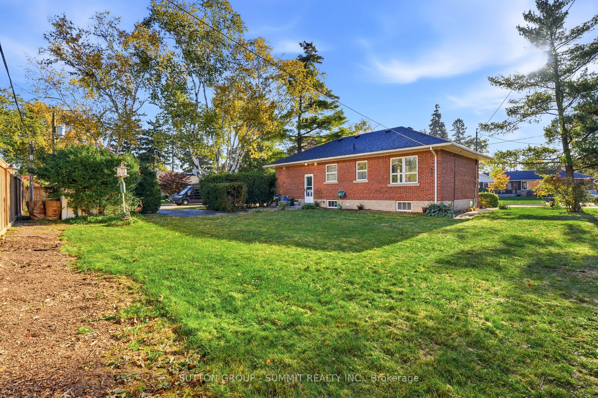2117 Maplewood Drive Property Photo 33
