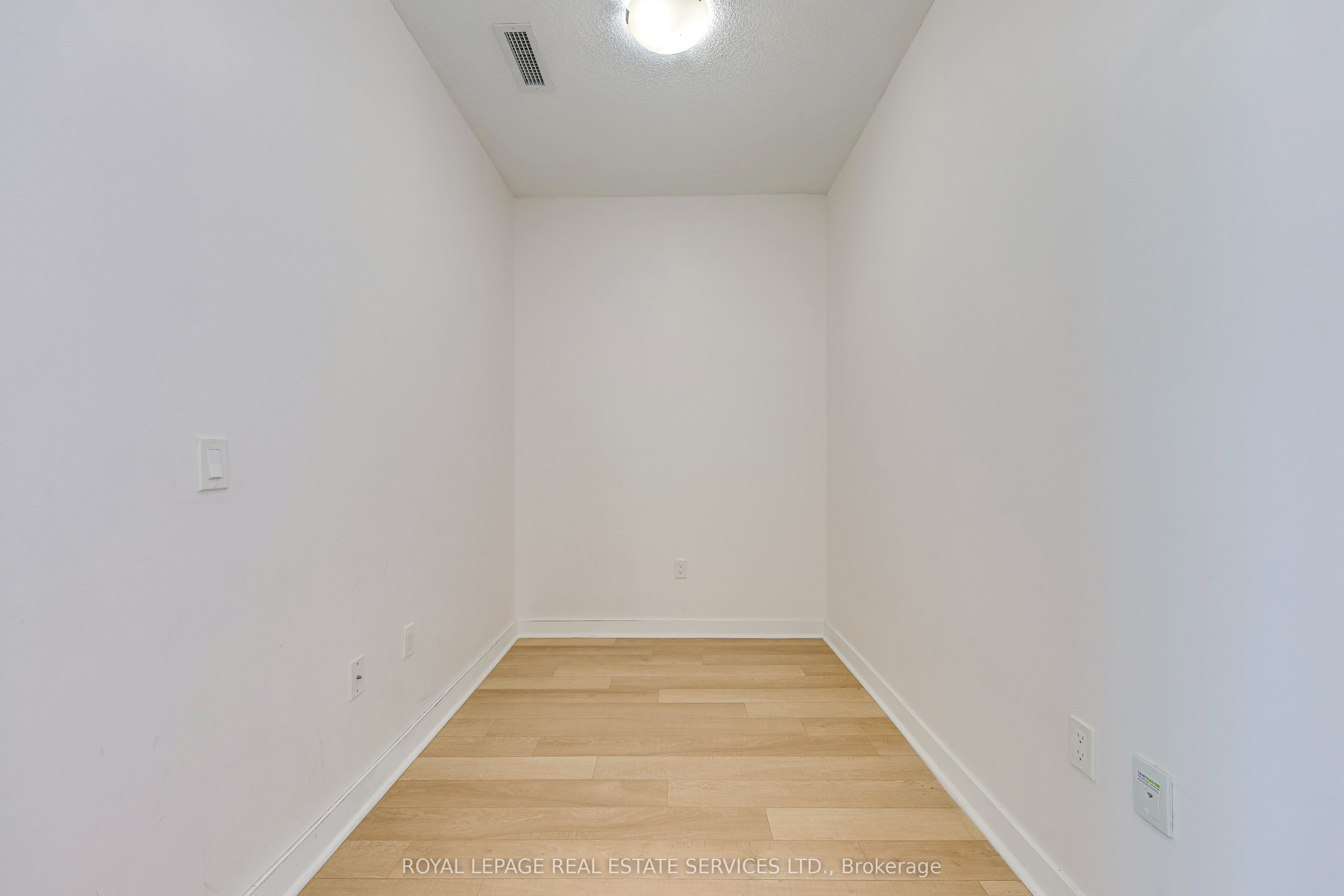 3975 Grand Park Drive 910 Property Photo 7