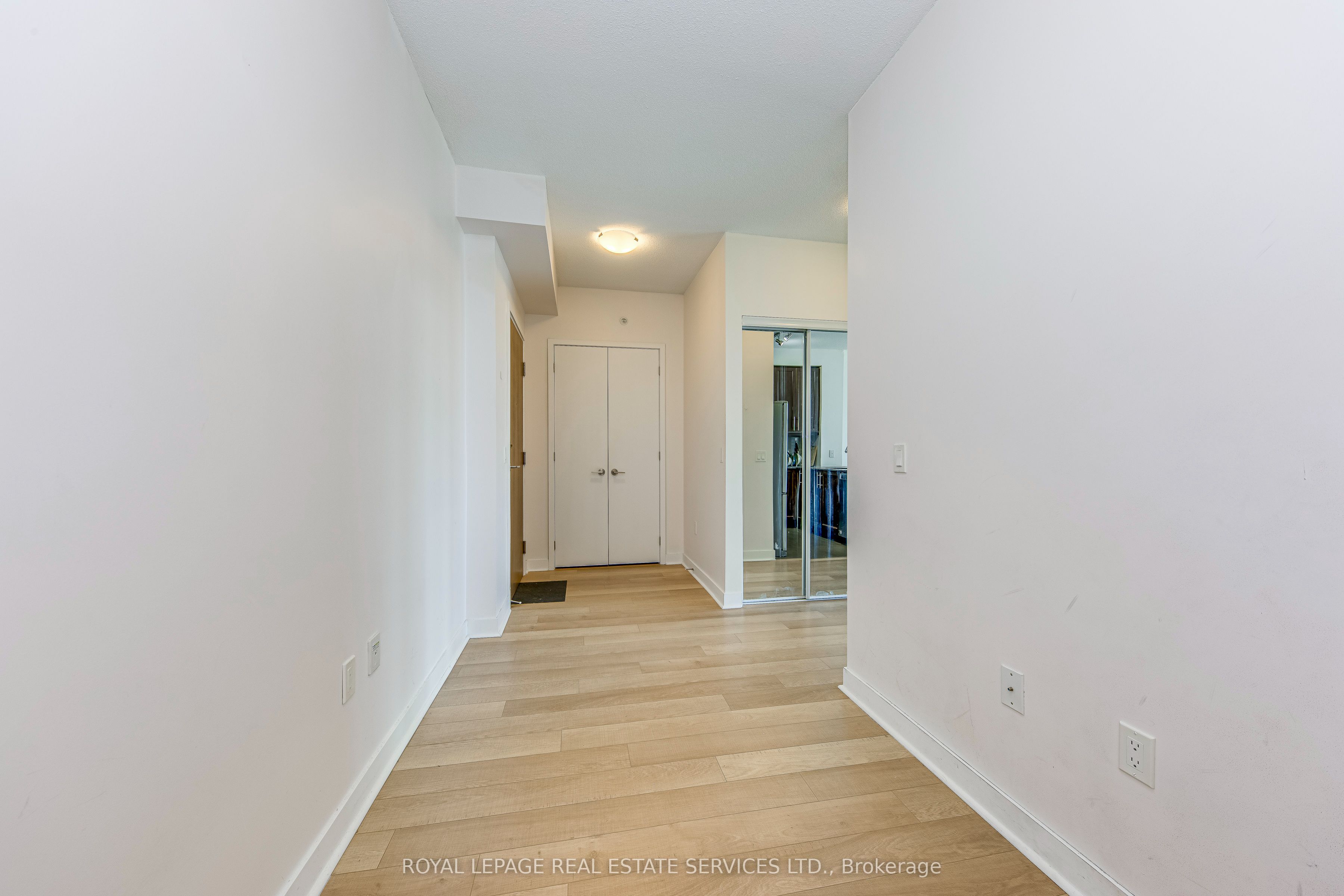 3975 Grand Park Drive 910 Property Photo 8