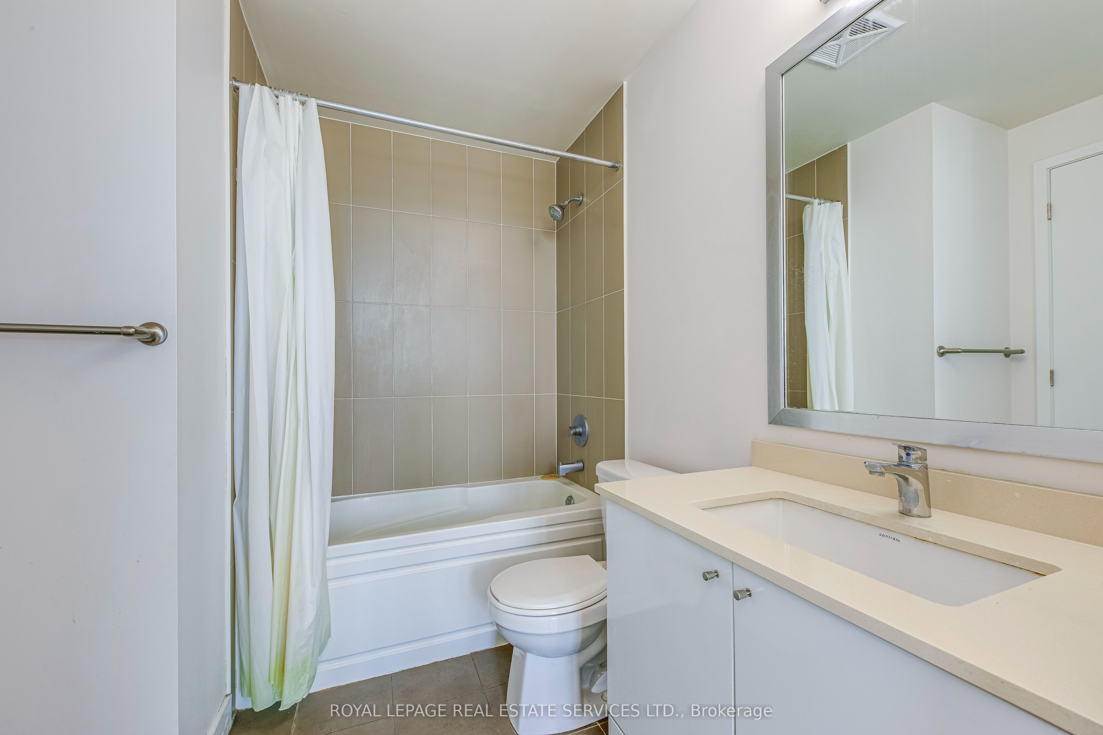 3975 Grand Park Drive 910 Property Photo 26