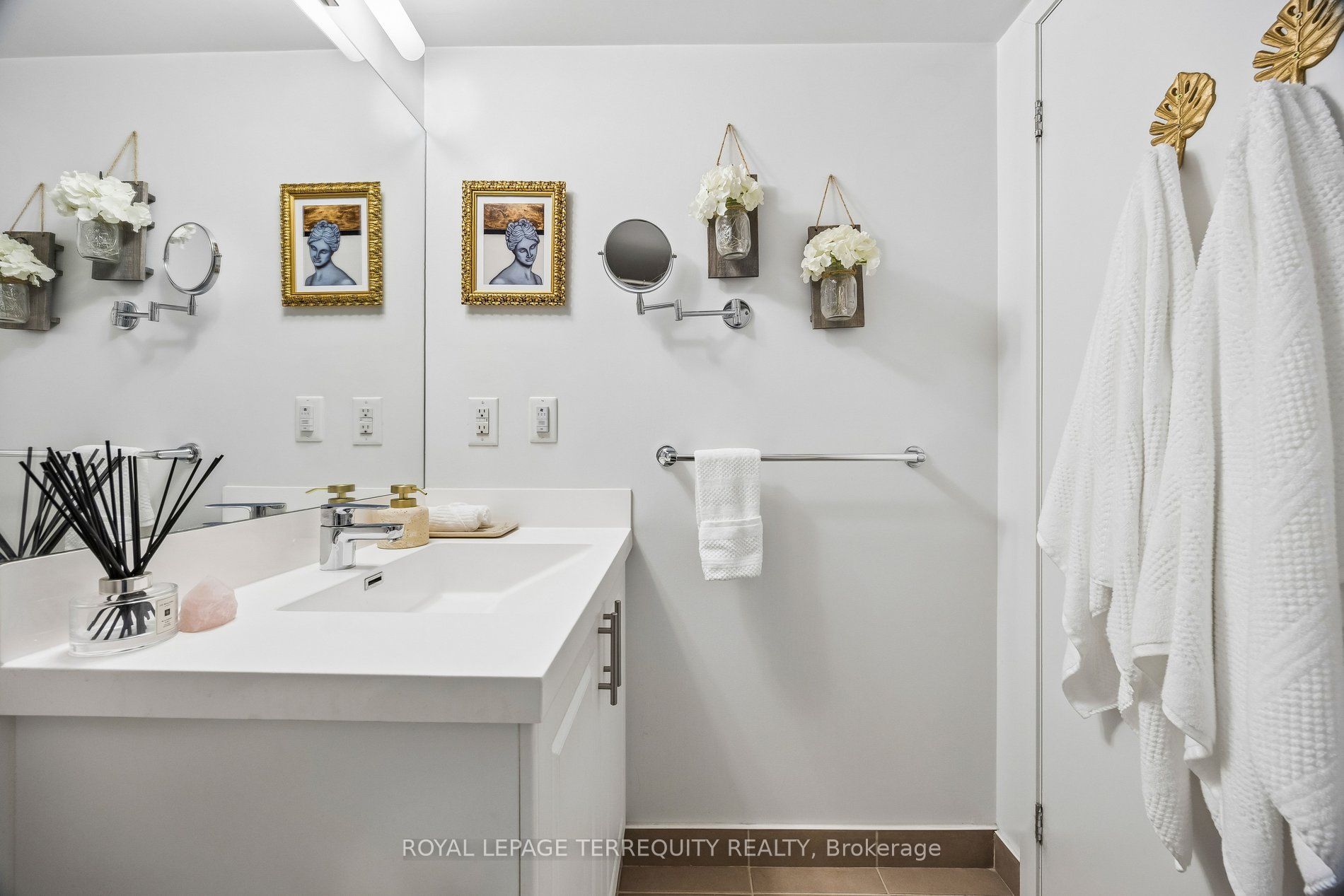 3091 Dufferin Street 524 Property Photo 20