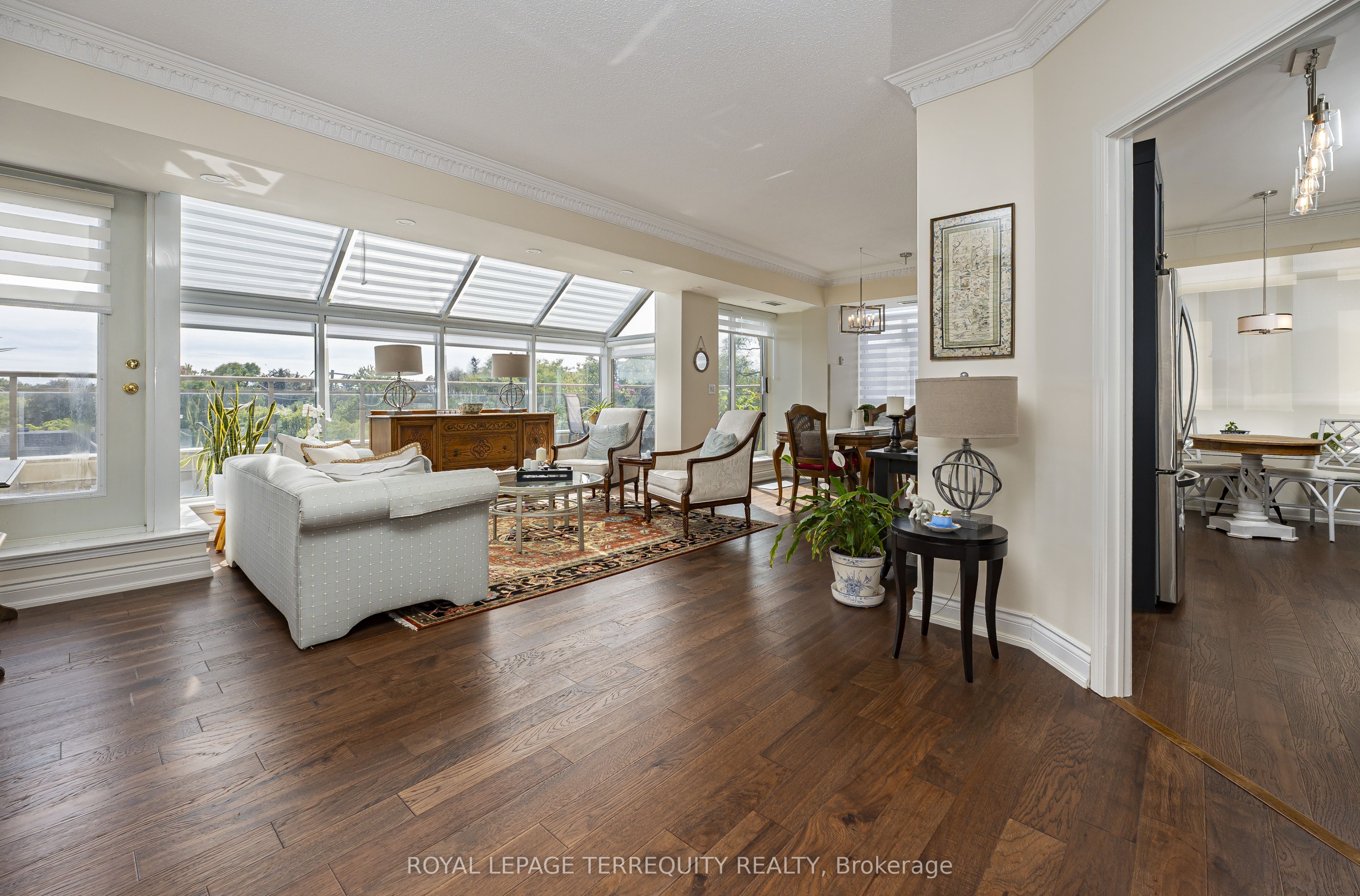 935 Royal York Road 407 Property Photo 5