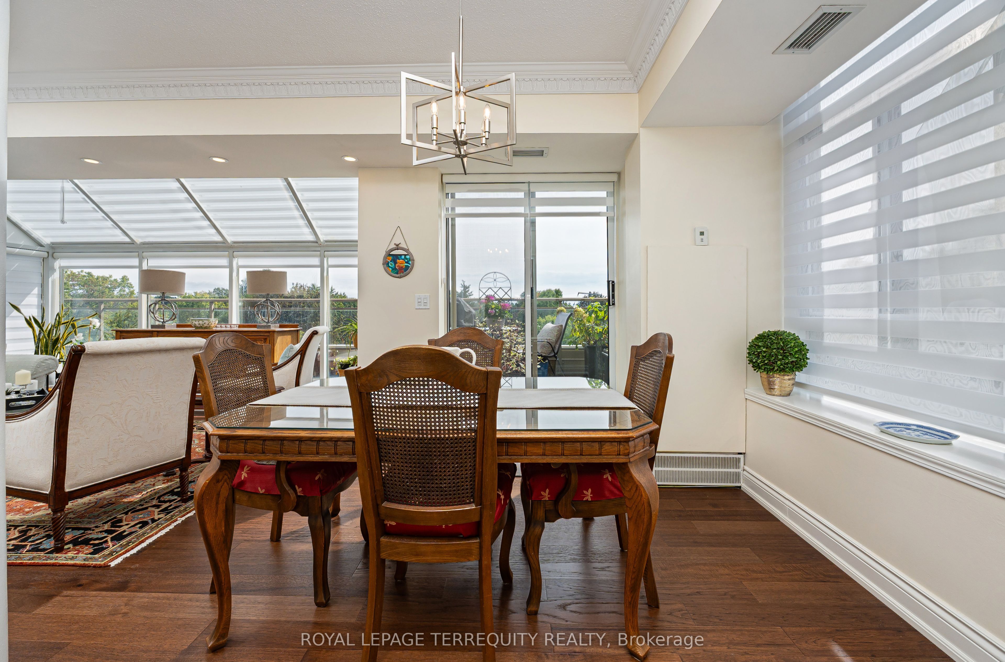 935 Royal York Road 407 Property Photo 11