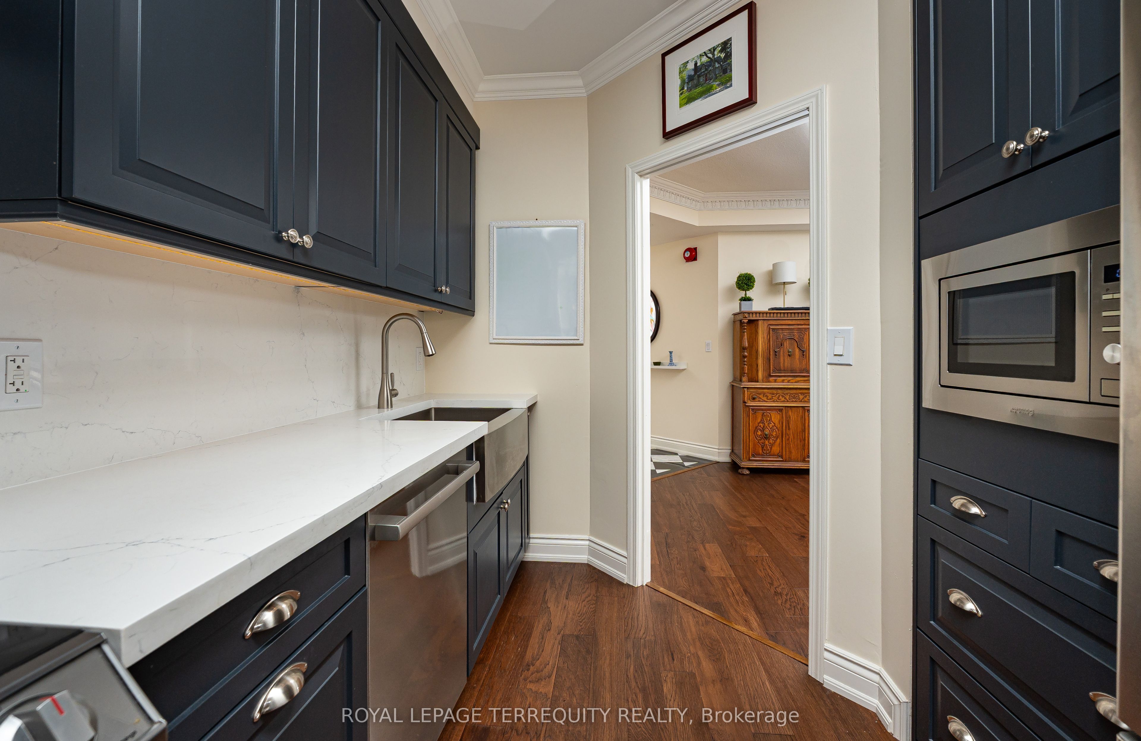 935 Royal York Road 407 Property Photo 14