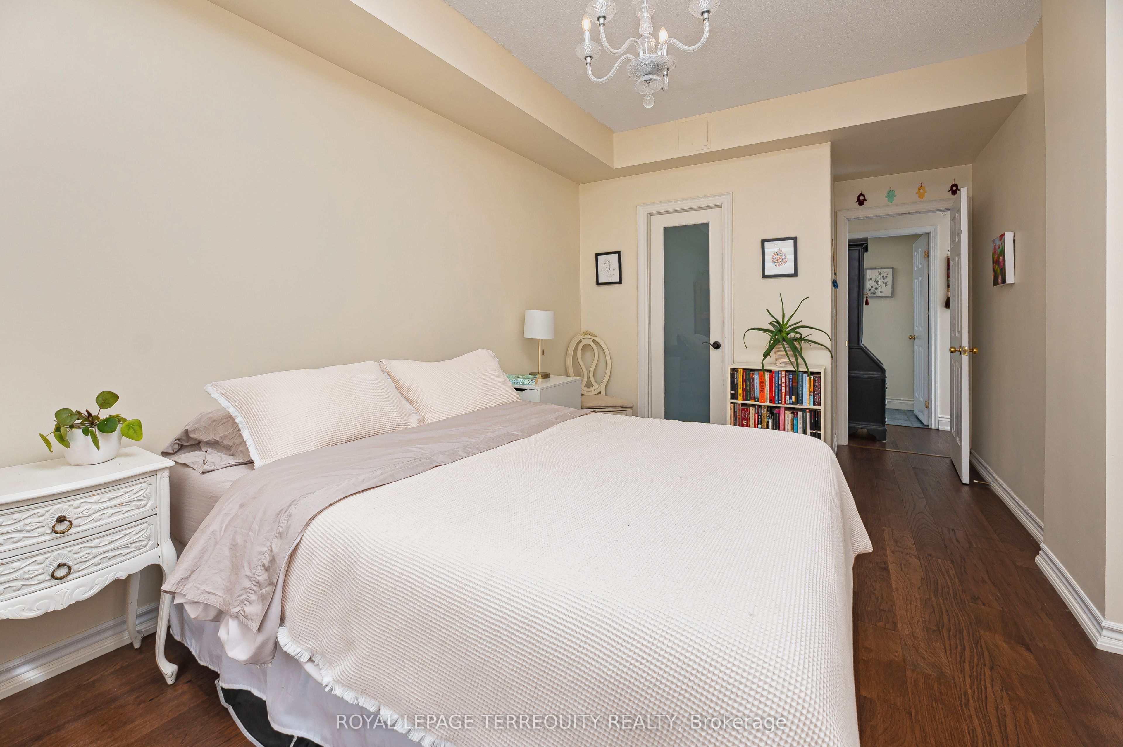 935 Royal York Road 407 Property Photo 27