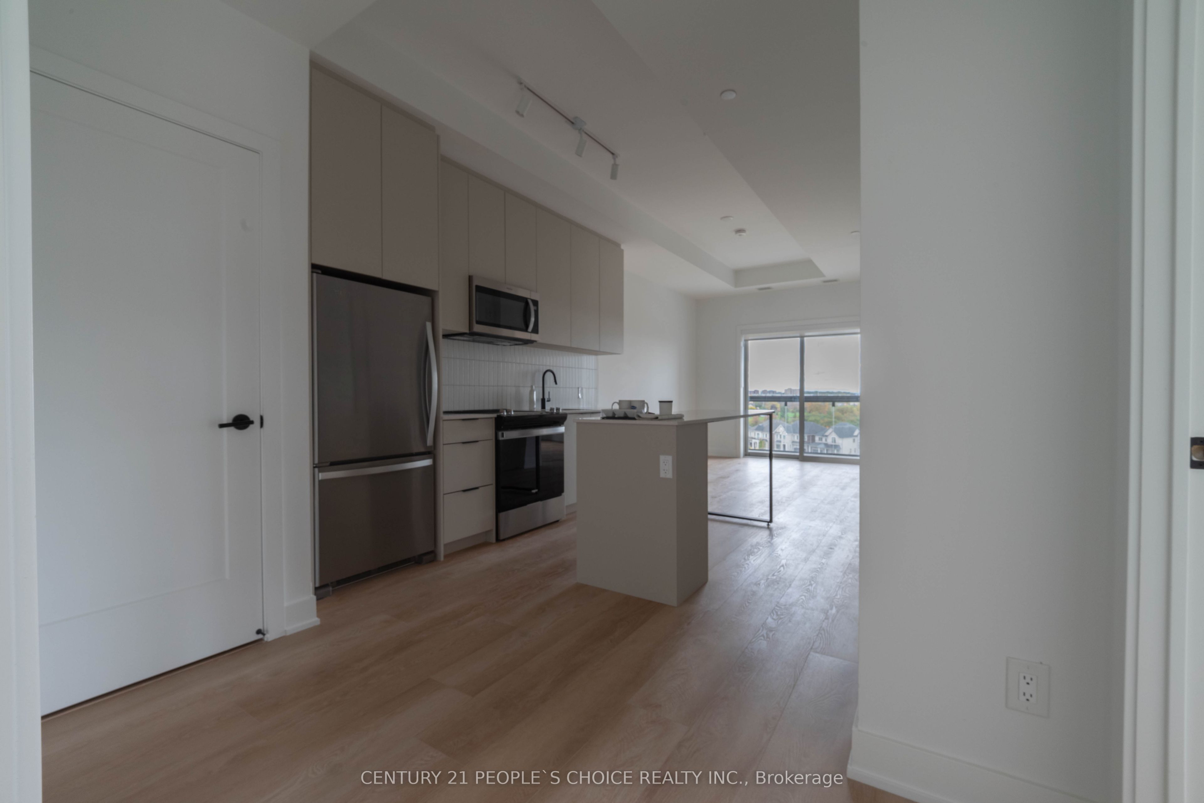 3008 William Cutmore Boulevard 707 Property Photo 3