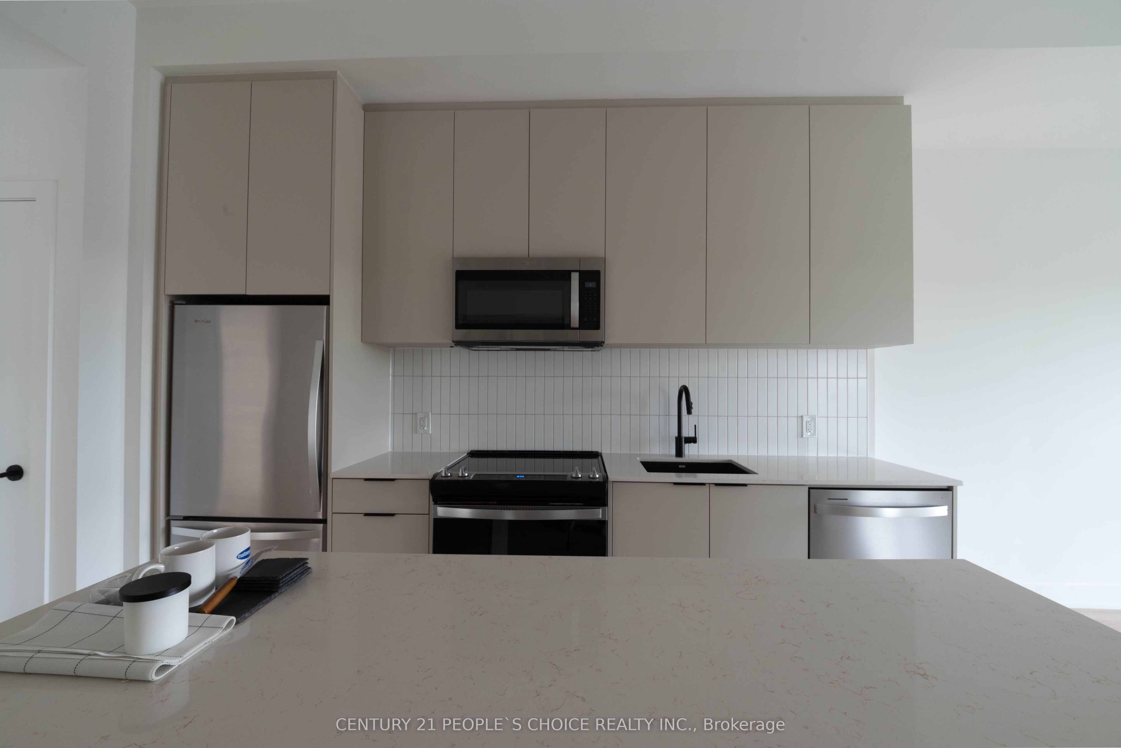 3008 William Cutmore Boulevard 707 Property Photo 6