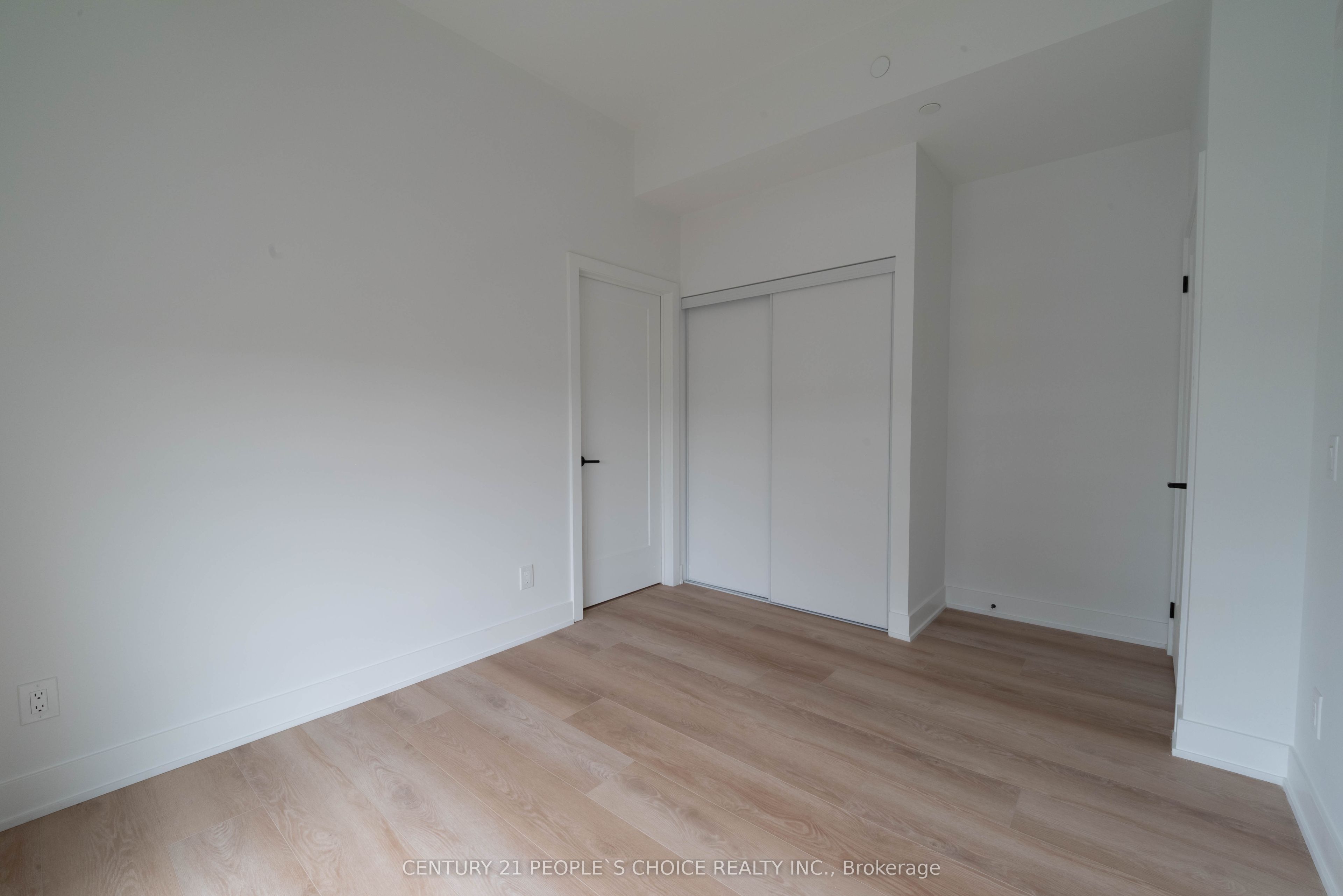 3008 William Cutmore Boulevard 707 Property Photo 12