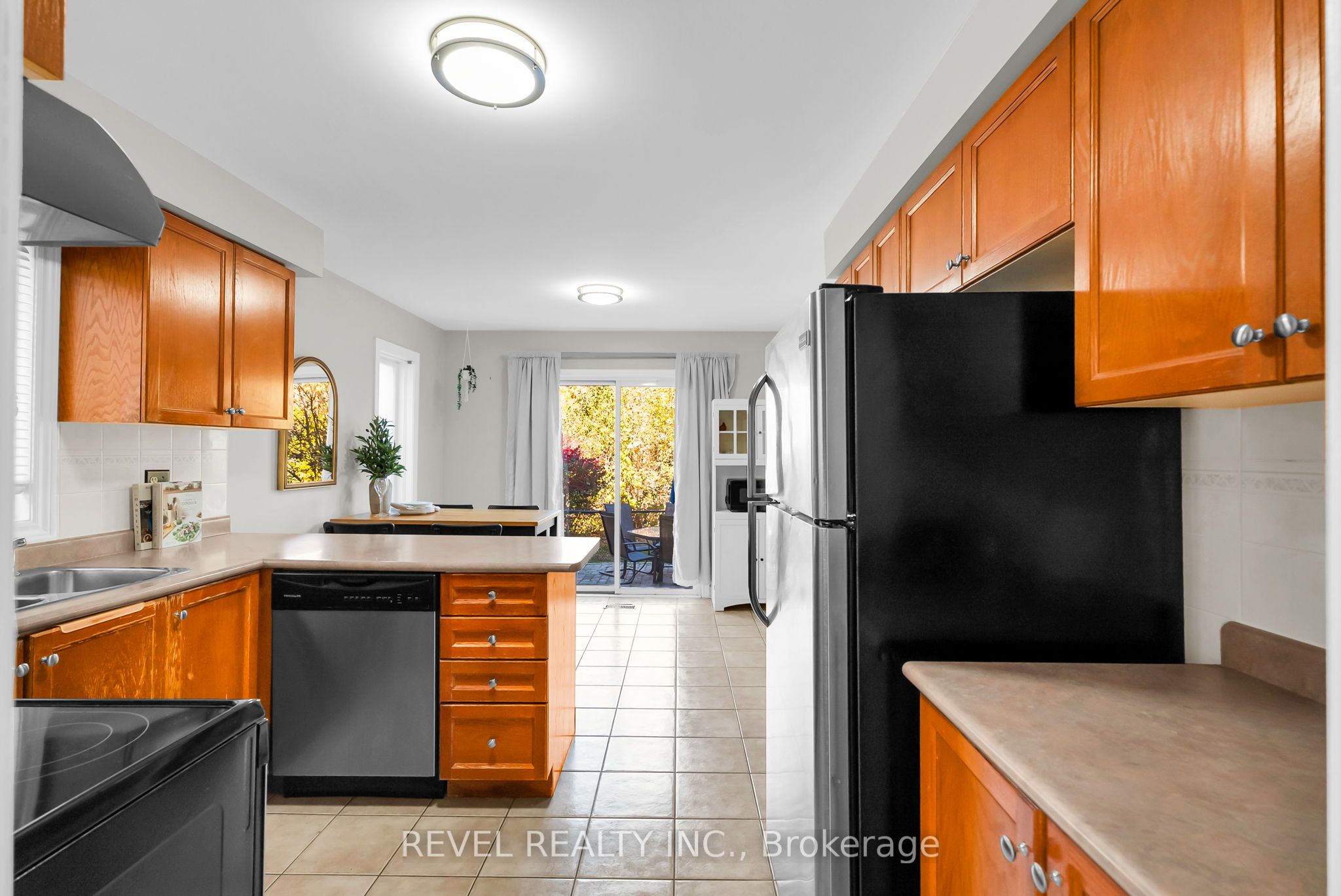 100 Pressed Brick Drive Property Photo 5