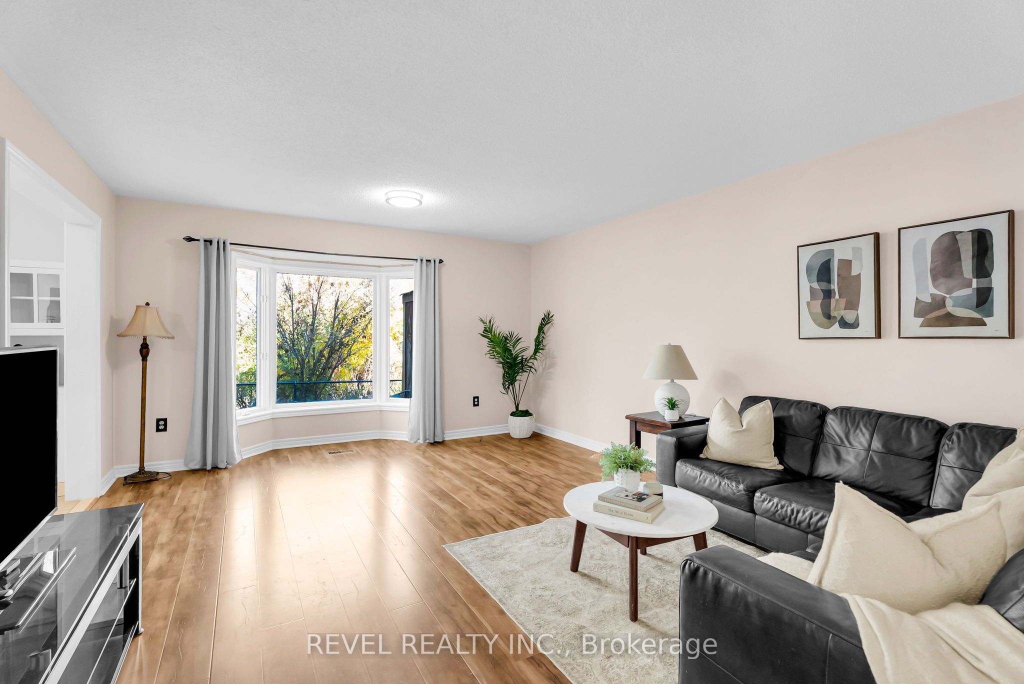 100 Pressed Brick Drive Property Photo 11