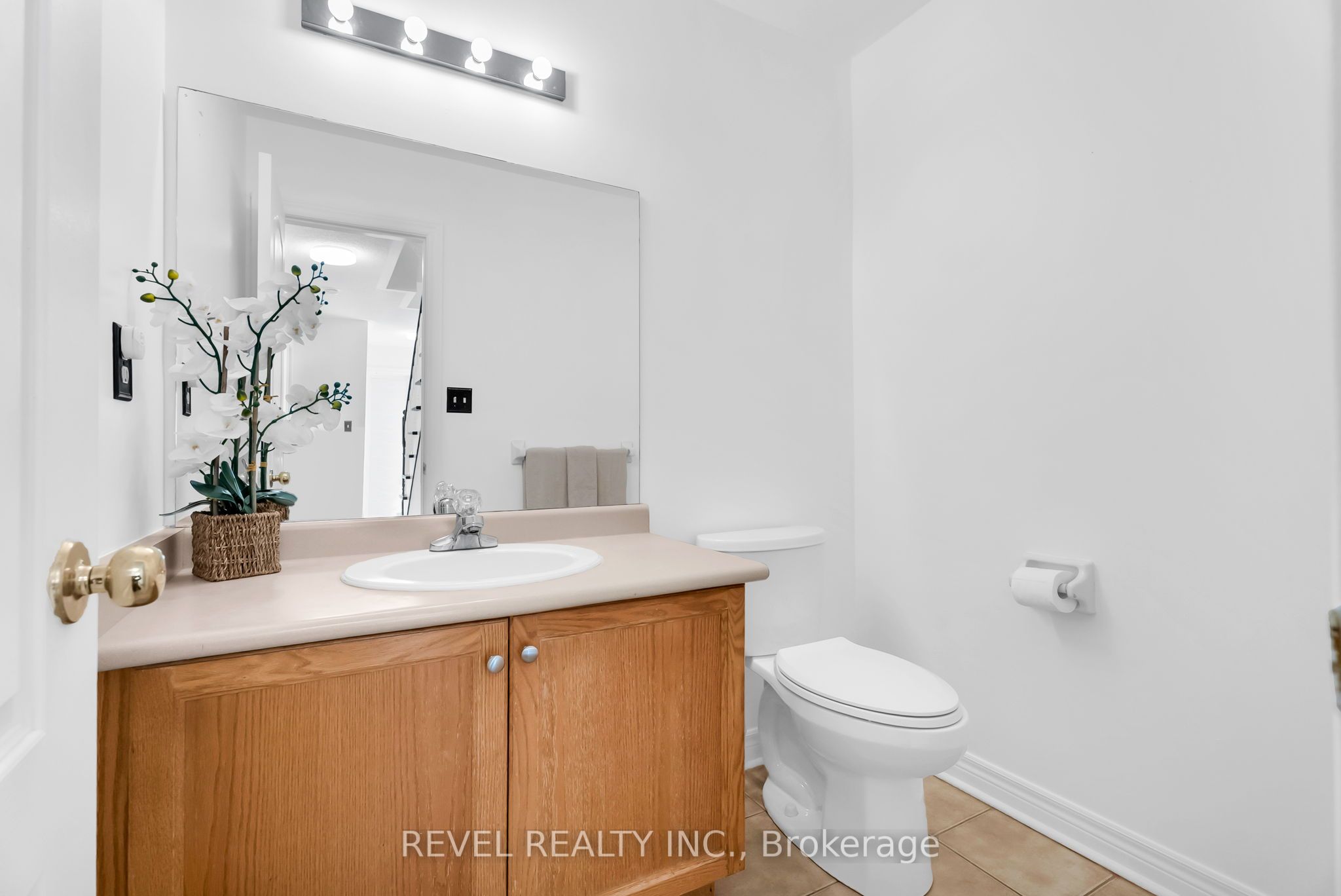 100 Pressed Brick Drive Property Photo 16