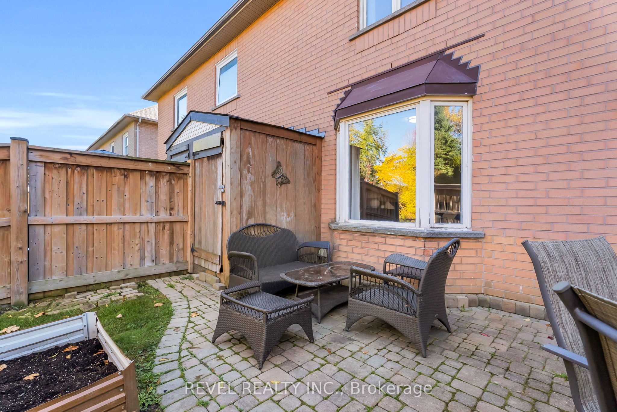 100 Pressed Brick Drive Property Photo 25