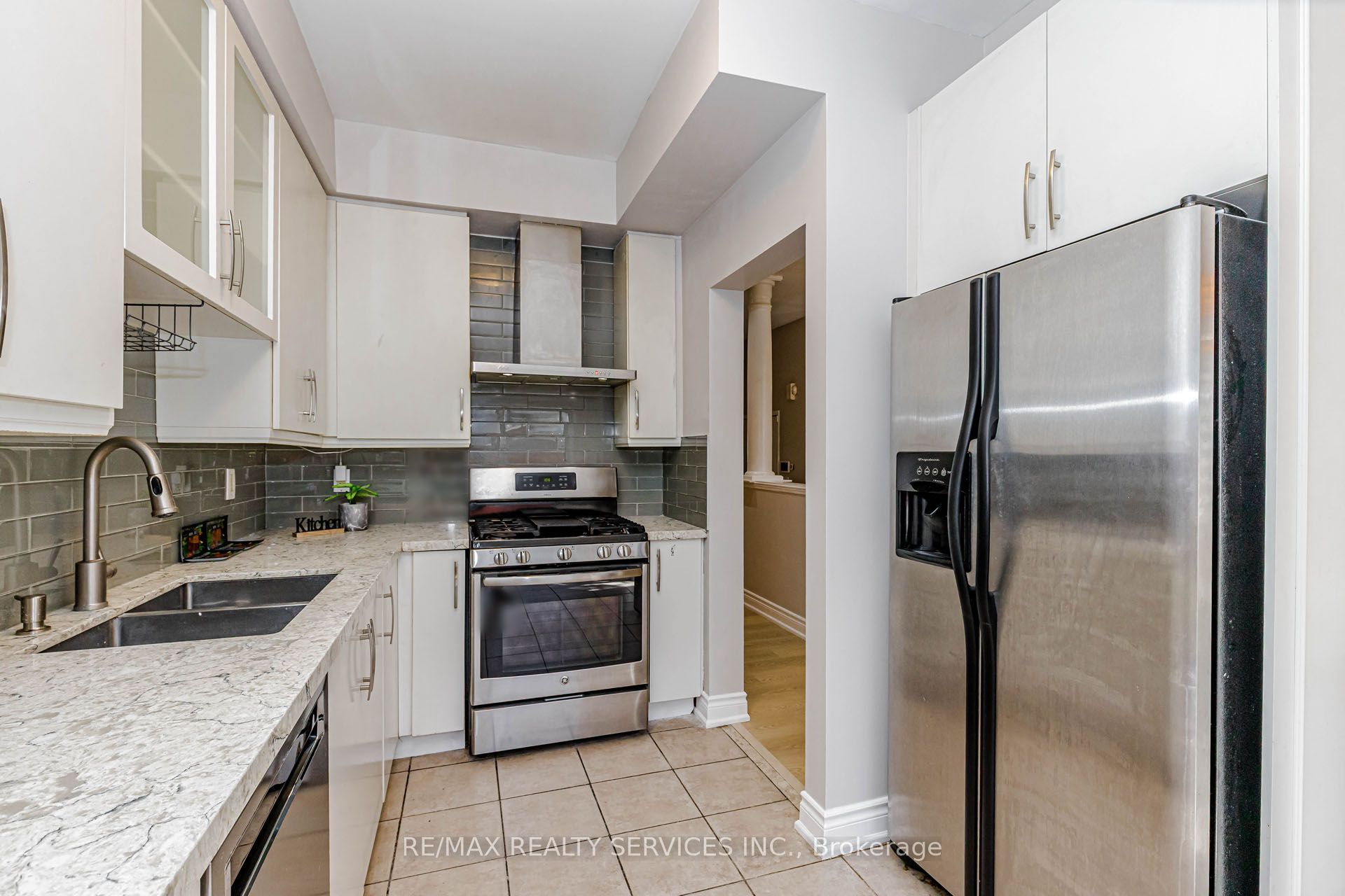 1857 Stevington Crescent Property Photo 12