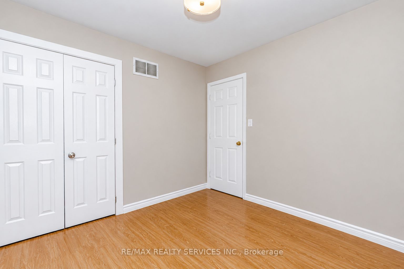 1857 Stevington Crescent Property Photo 32