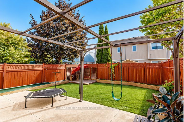 1857 Stevington Crescent Property Photo 43