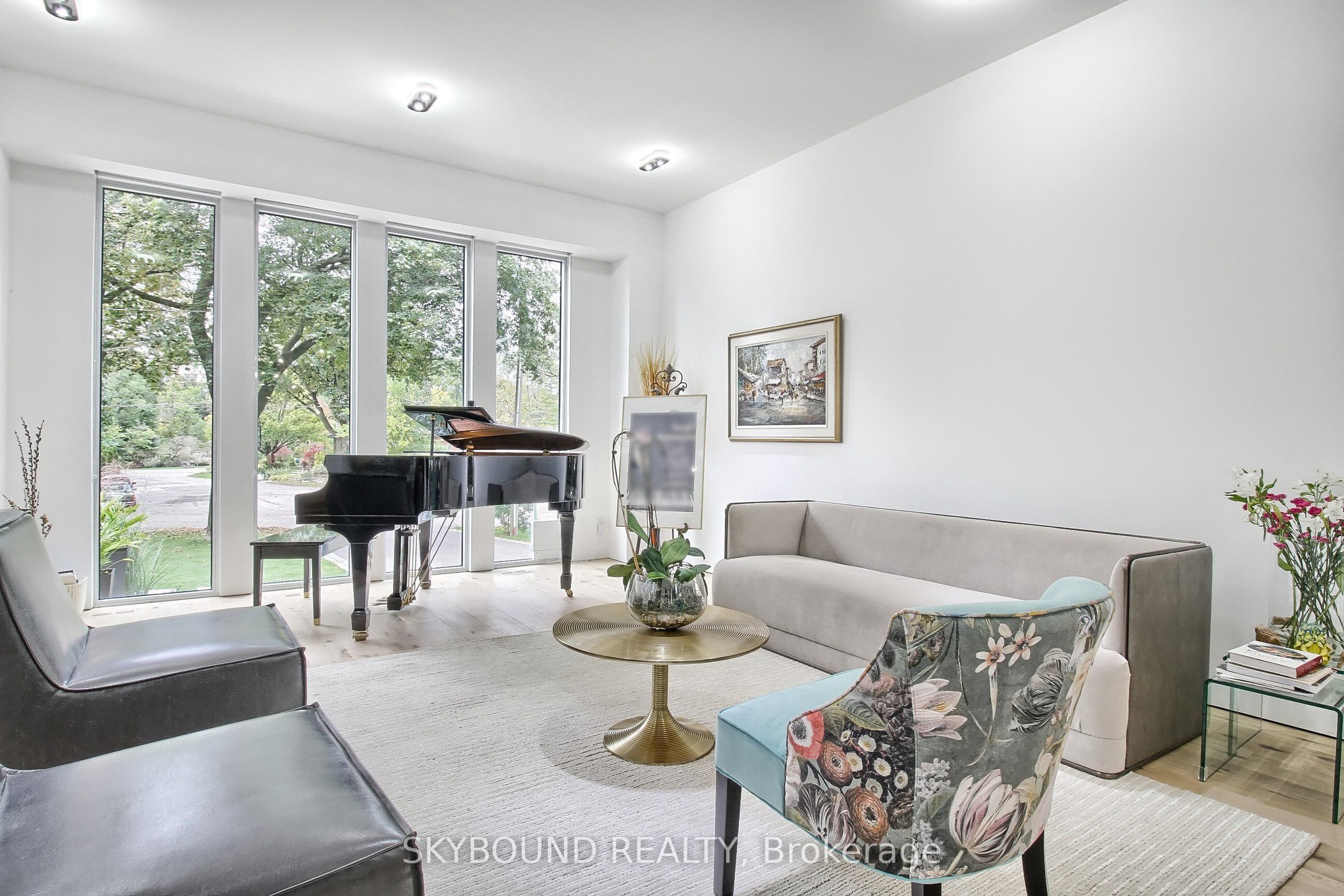 5 Hatton Court Property Photo 6