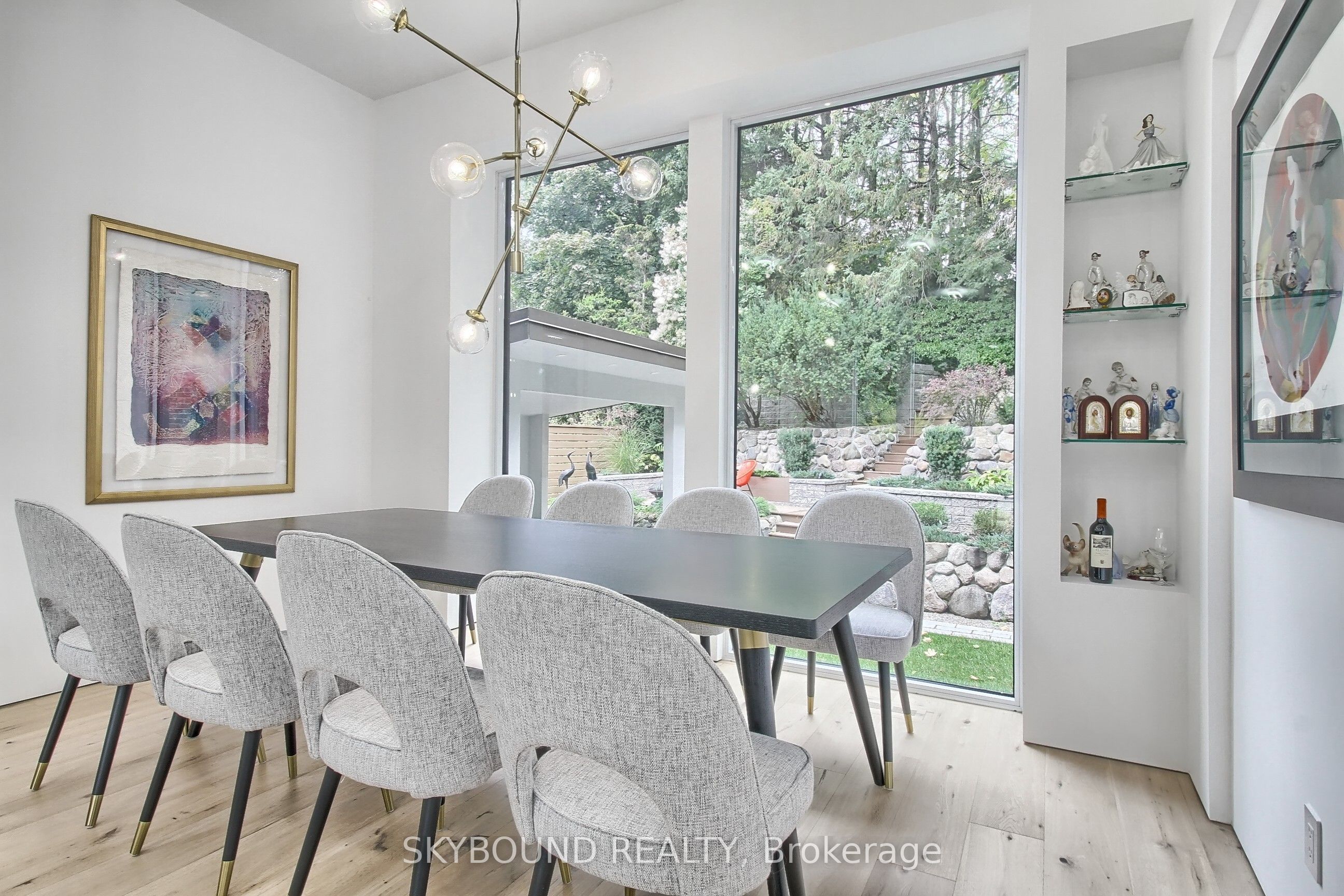 5 Hatton Court Property Photo 8