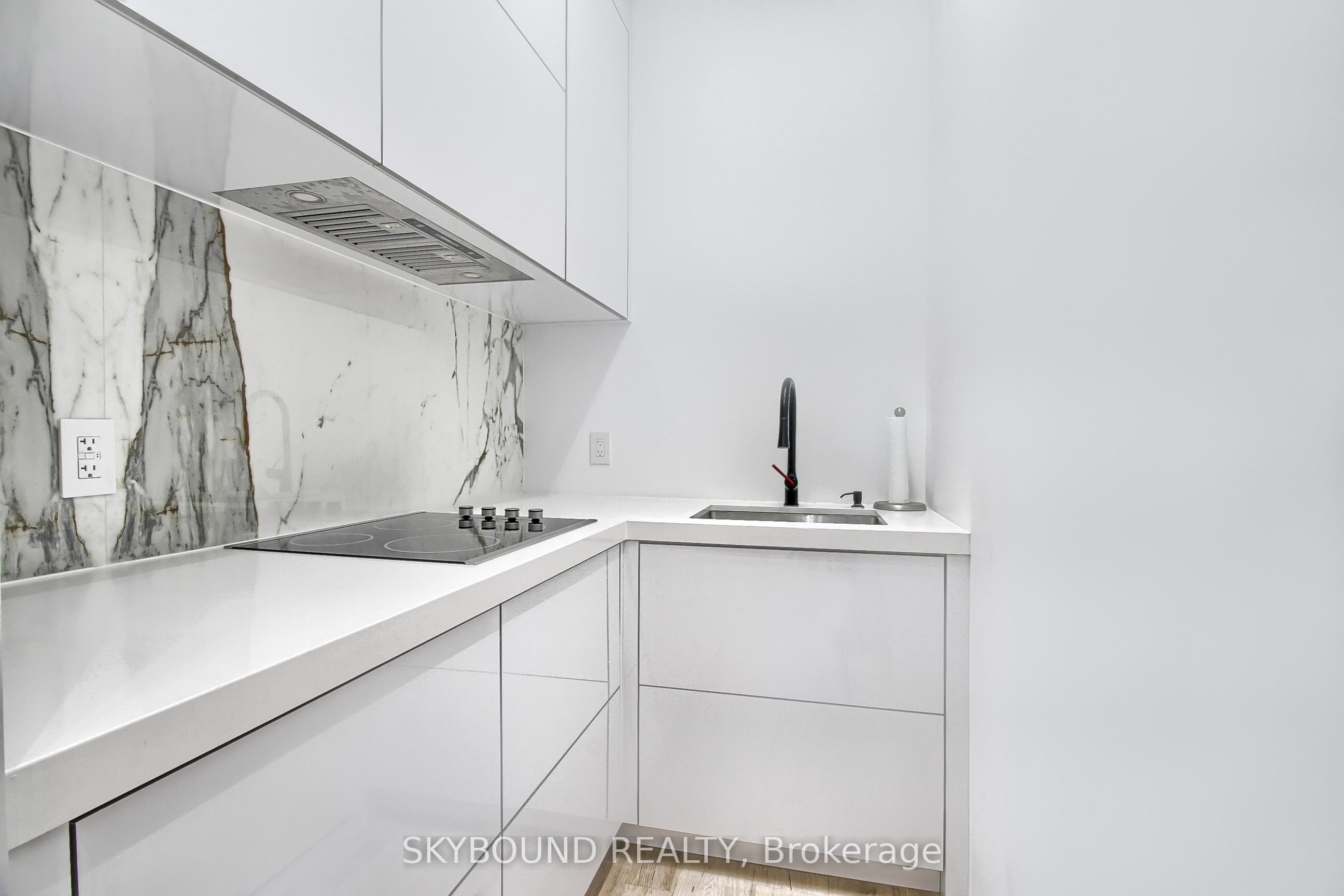 5 Hatton Court Property Photo 14
