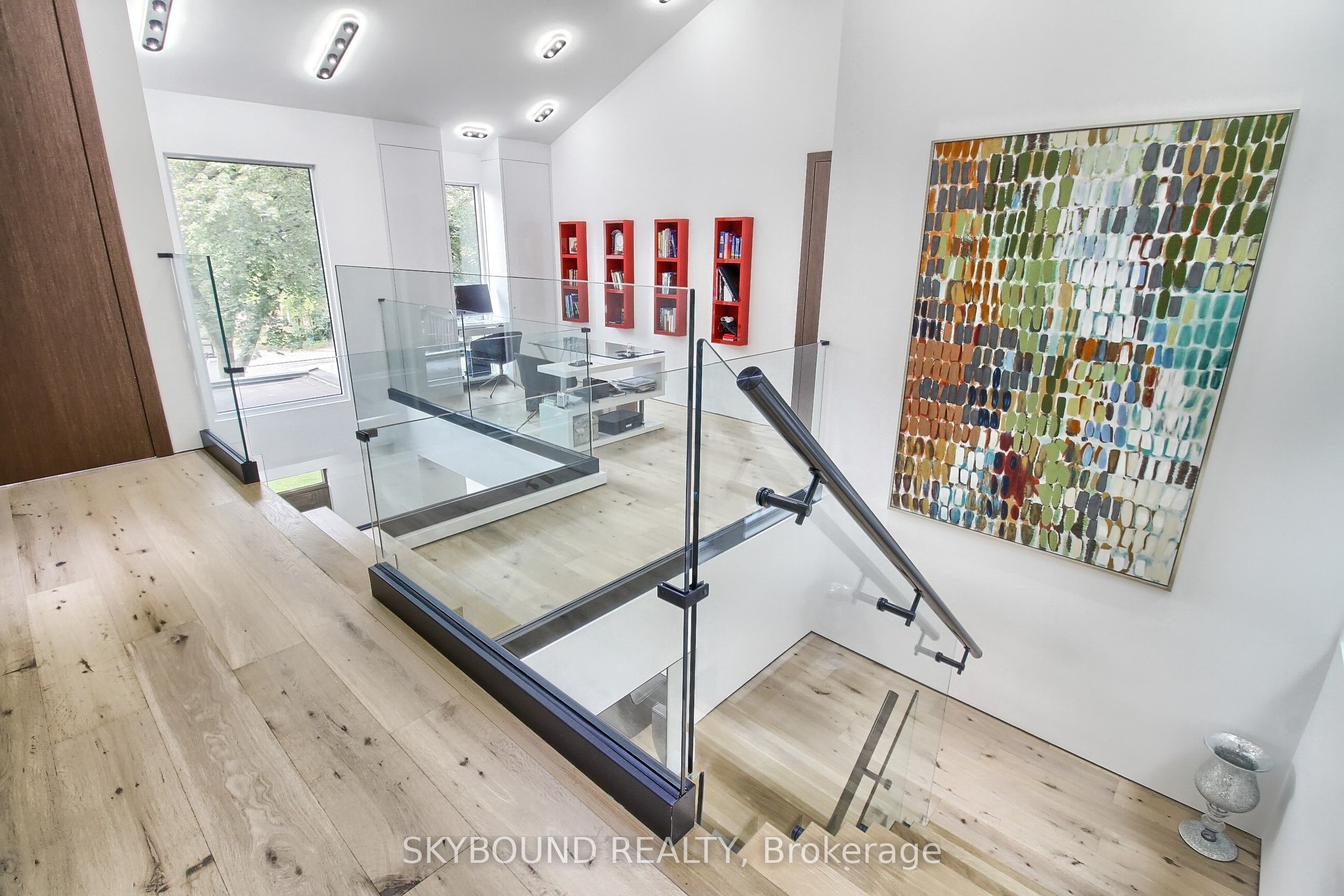 5 Hatton Court Property Photo 19