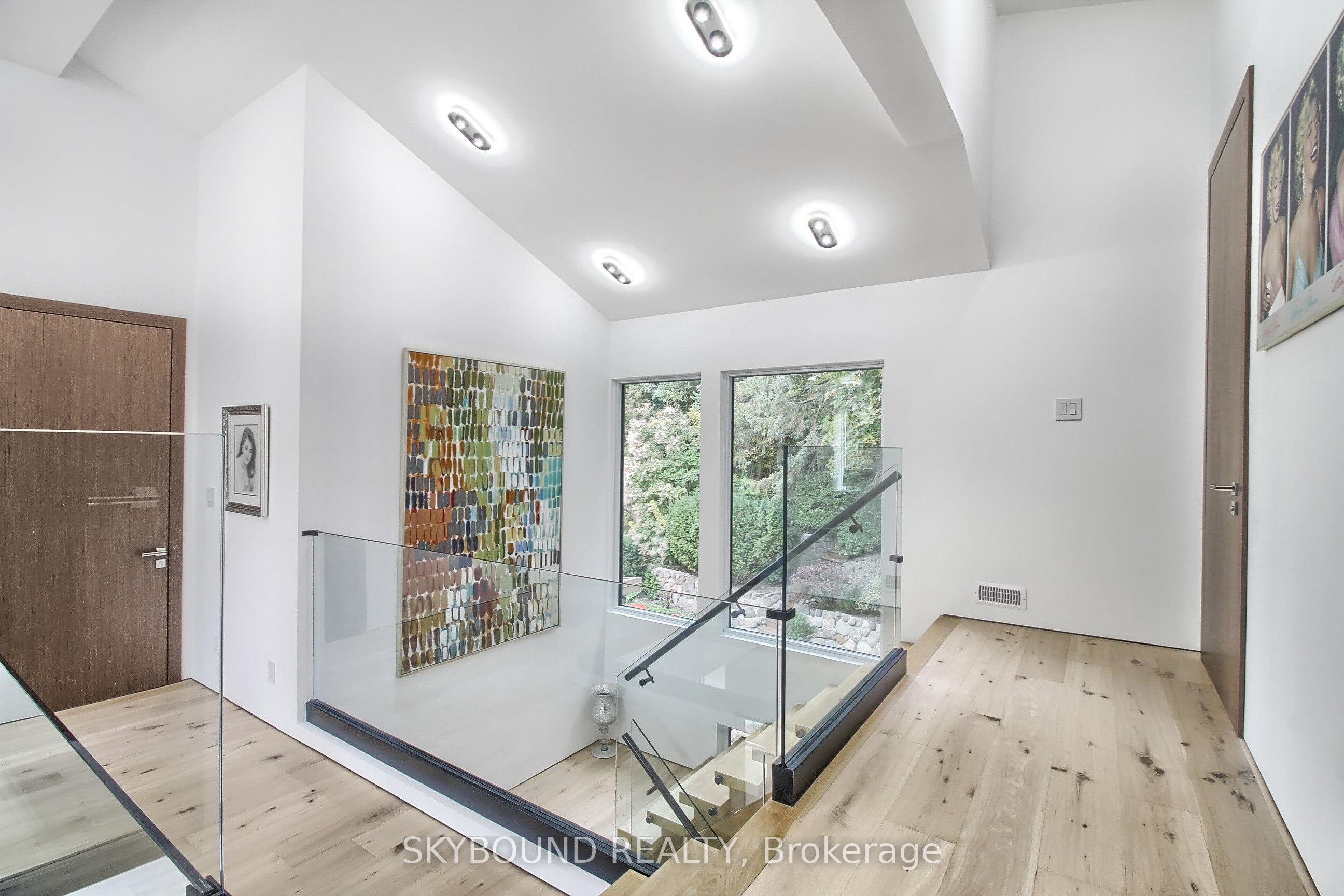 5 Hatton Court Property Photo 20