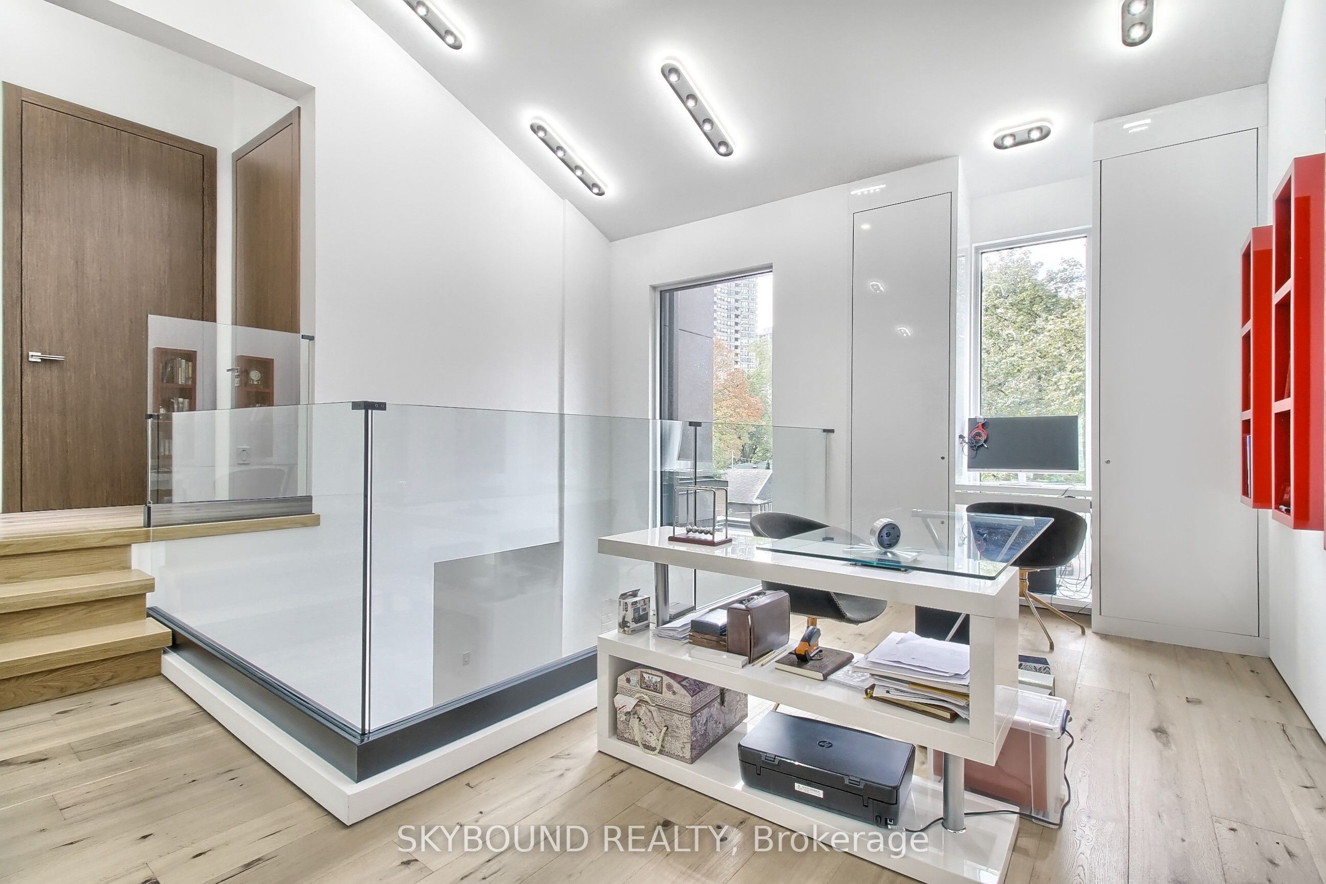 5 Hatton Court Property Photo 21