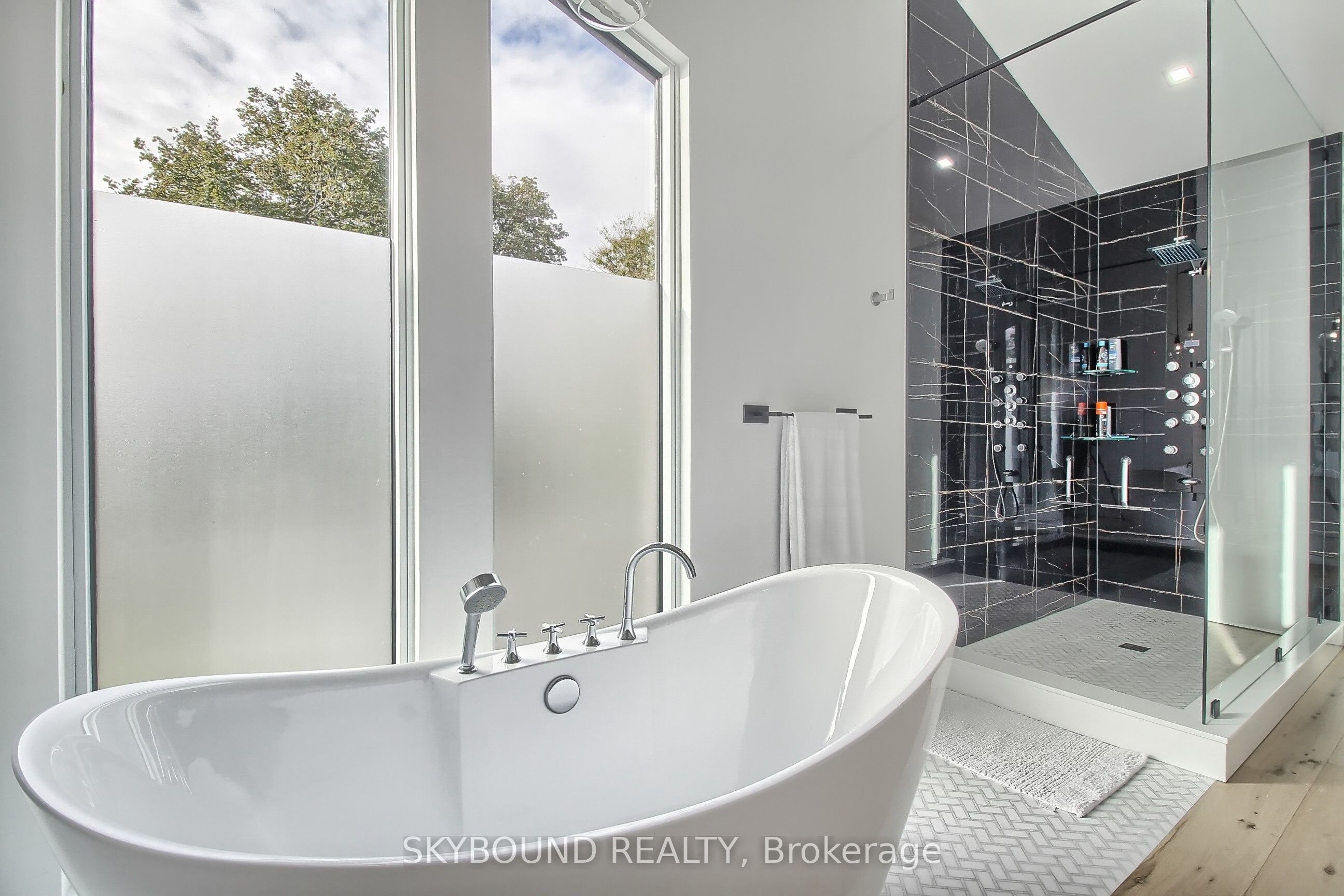5 Hatton Court Property Photo 30