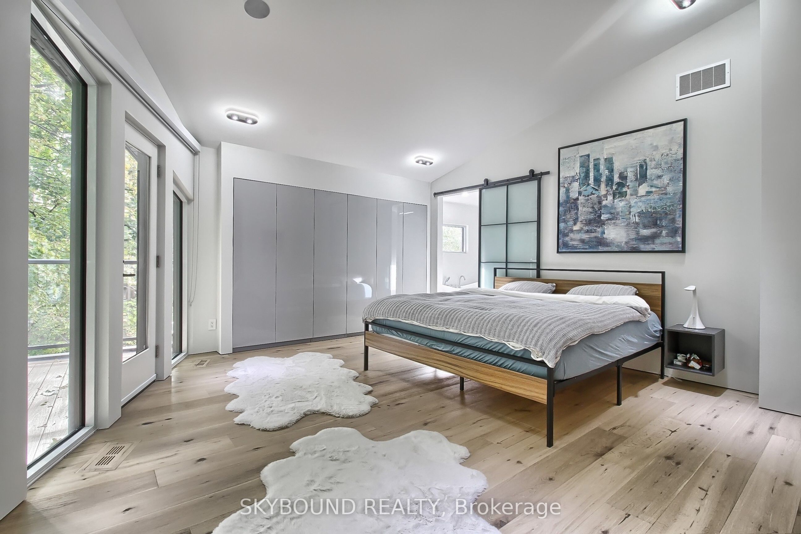 5 Hatton Court Property Photo 34