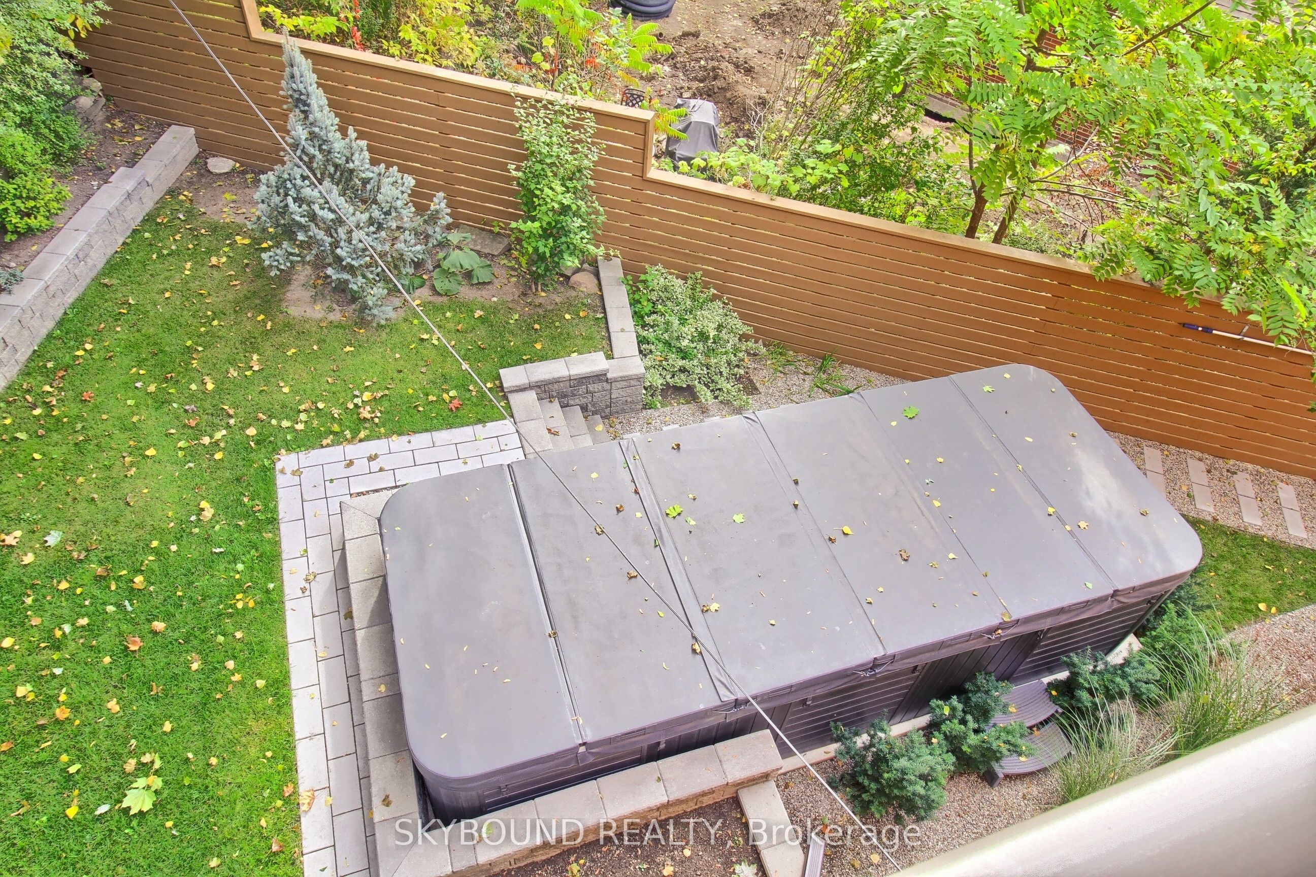 5 Hatton Court Property Photo 36