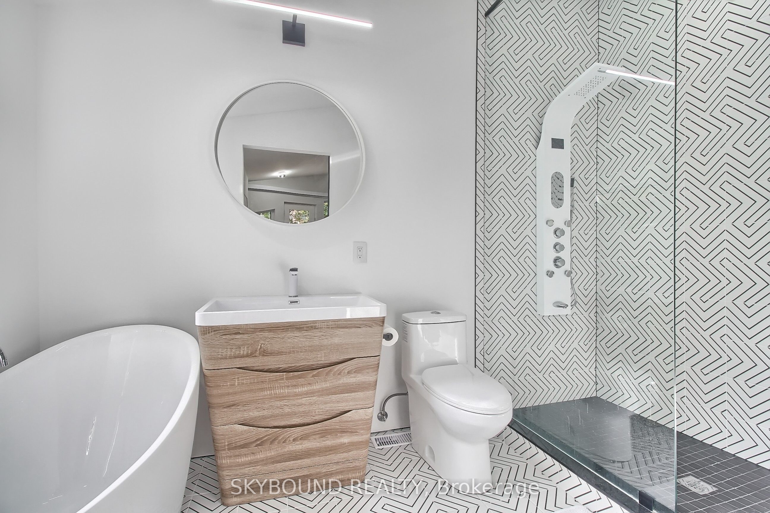 5 Hatton Court Property Photo 37
