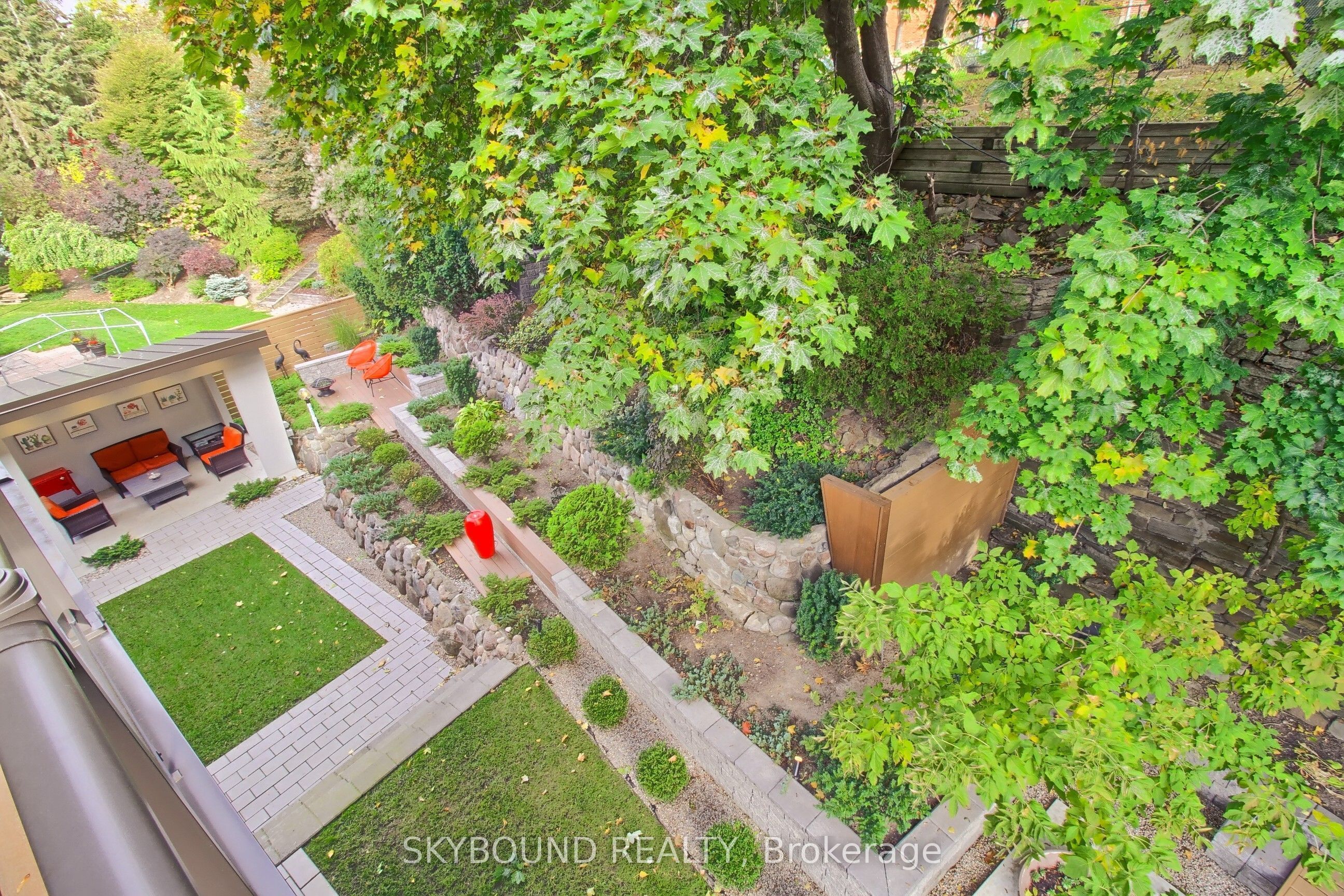 5 Hatton Court Property Photo 39