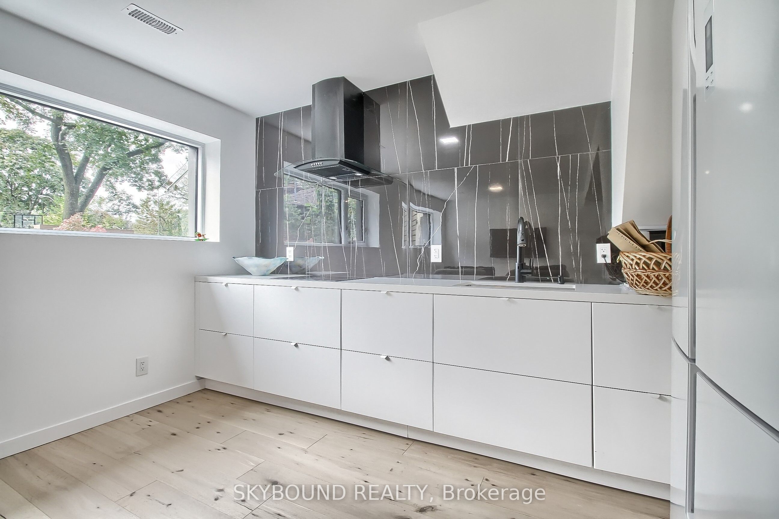 5 Hatton Court Property Photo 43