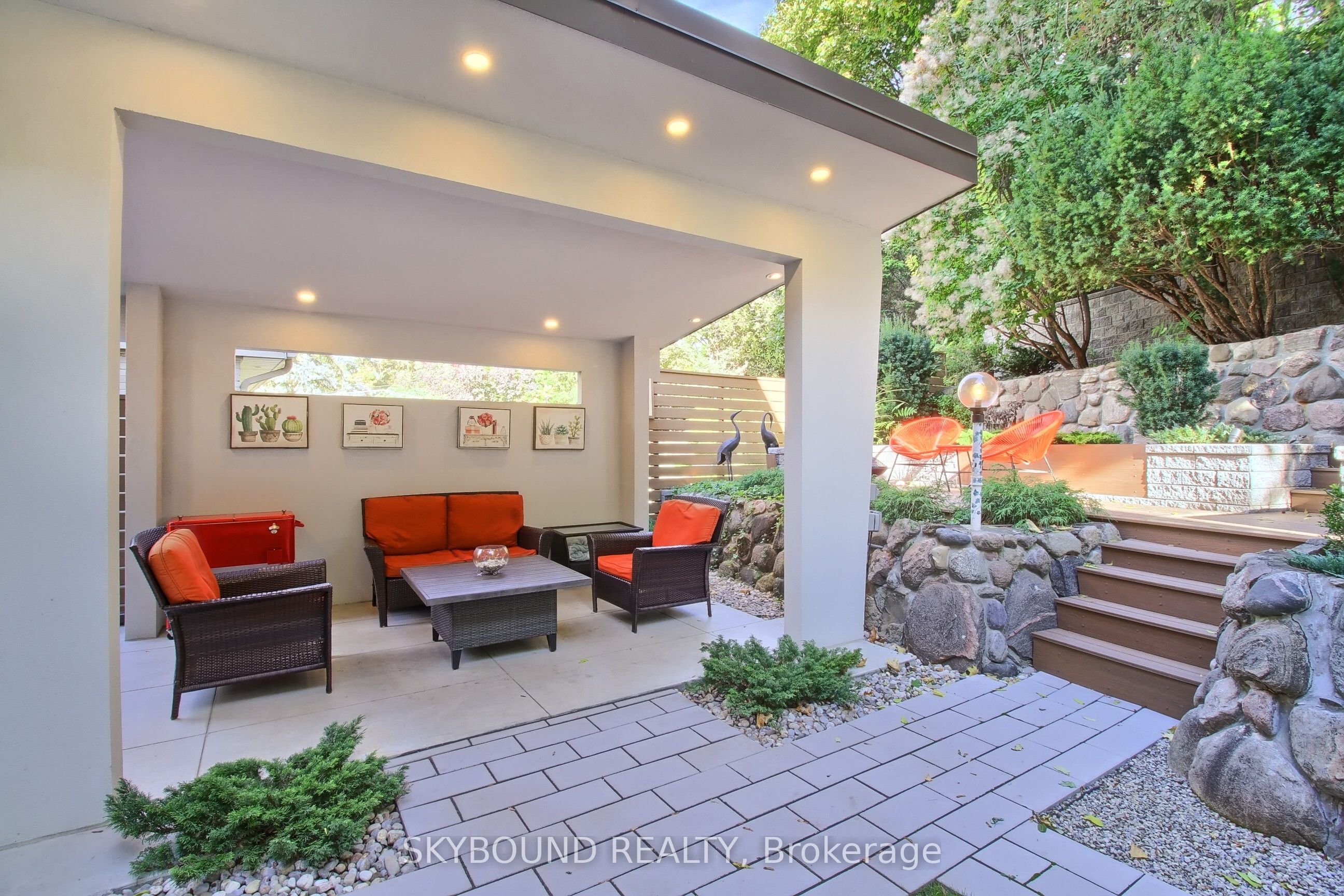 5 Hatton Court Property Photo 45