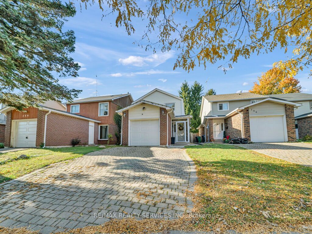158 Fanshawe Drive Property Photo 4