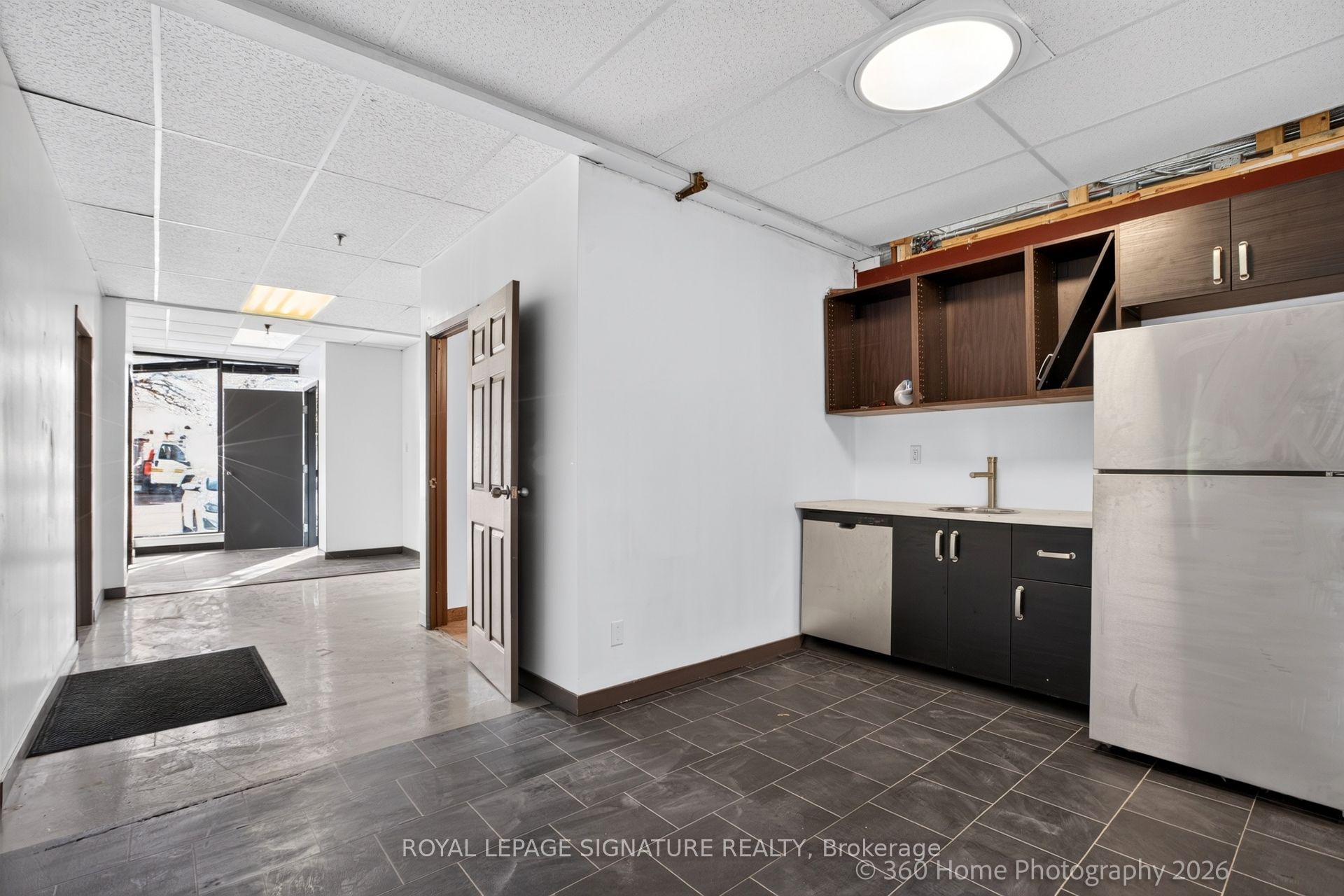 130 Industry Street 9 Property Photo 25