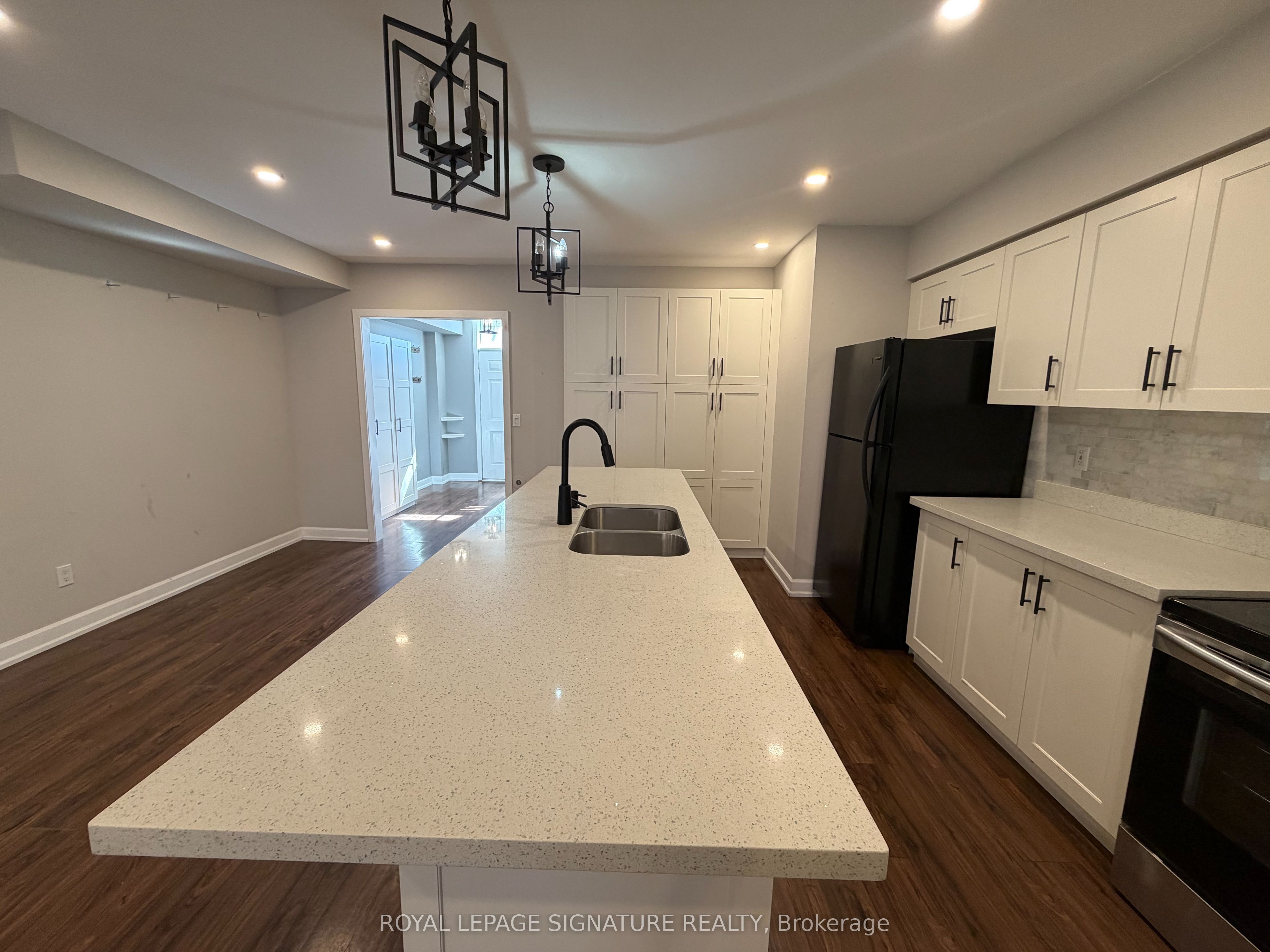 3400 Lake Shore Boulevard W 102 Property Photo 11