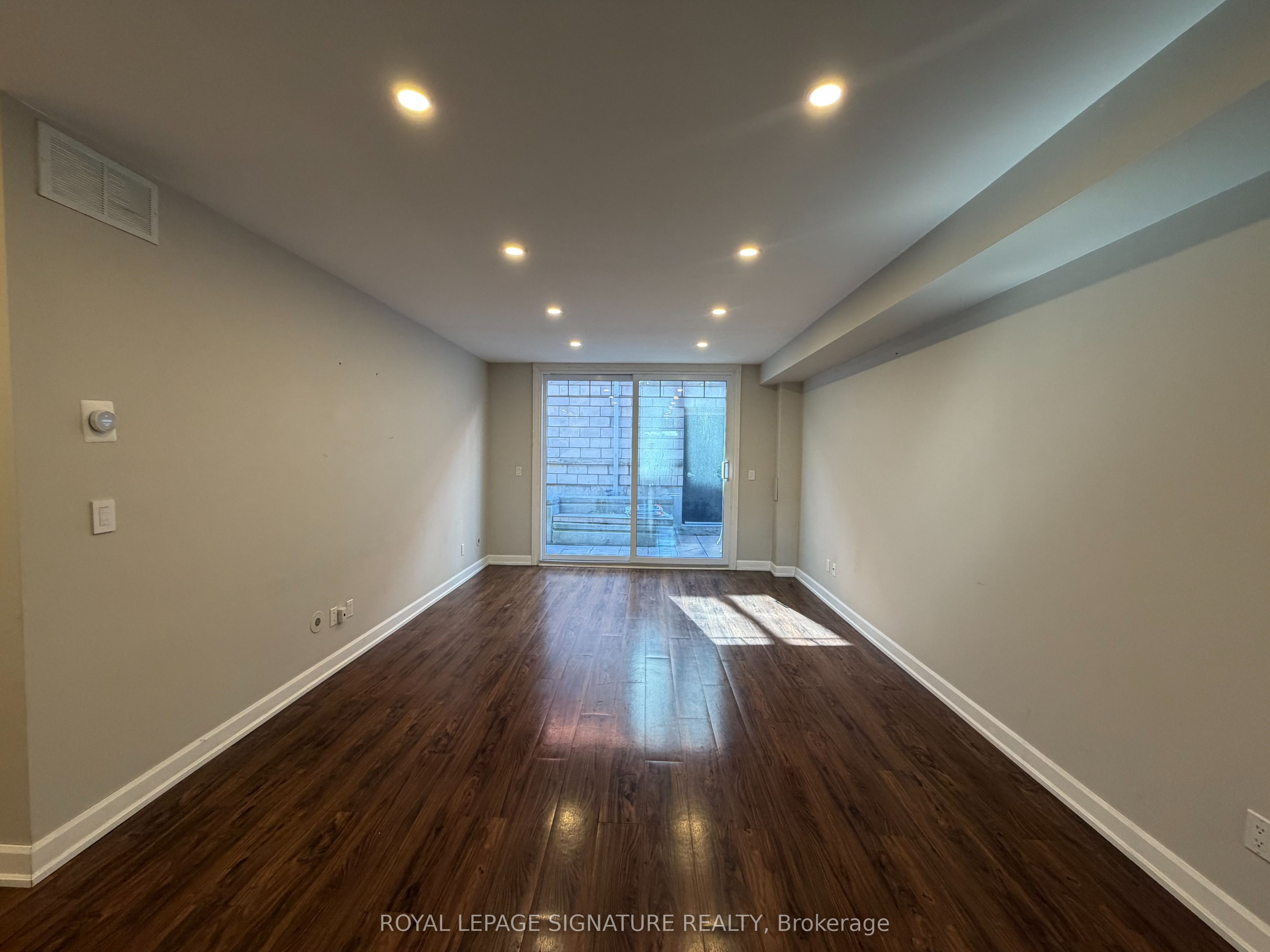 3400 Lake Shore Boulevard W 102 Property Photo 13