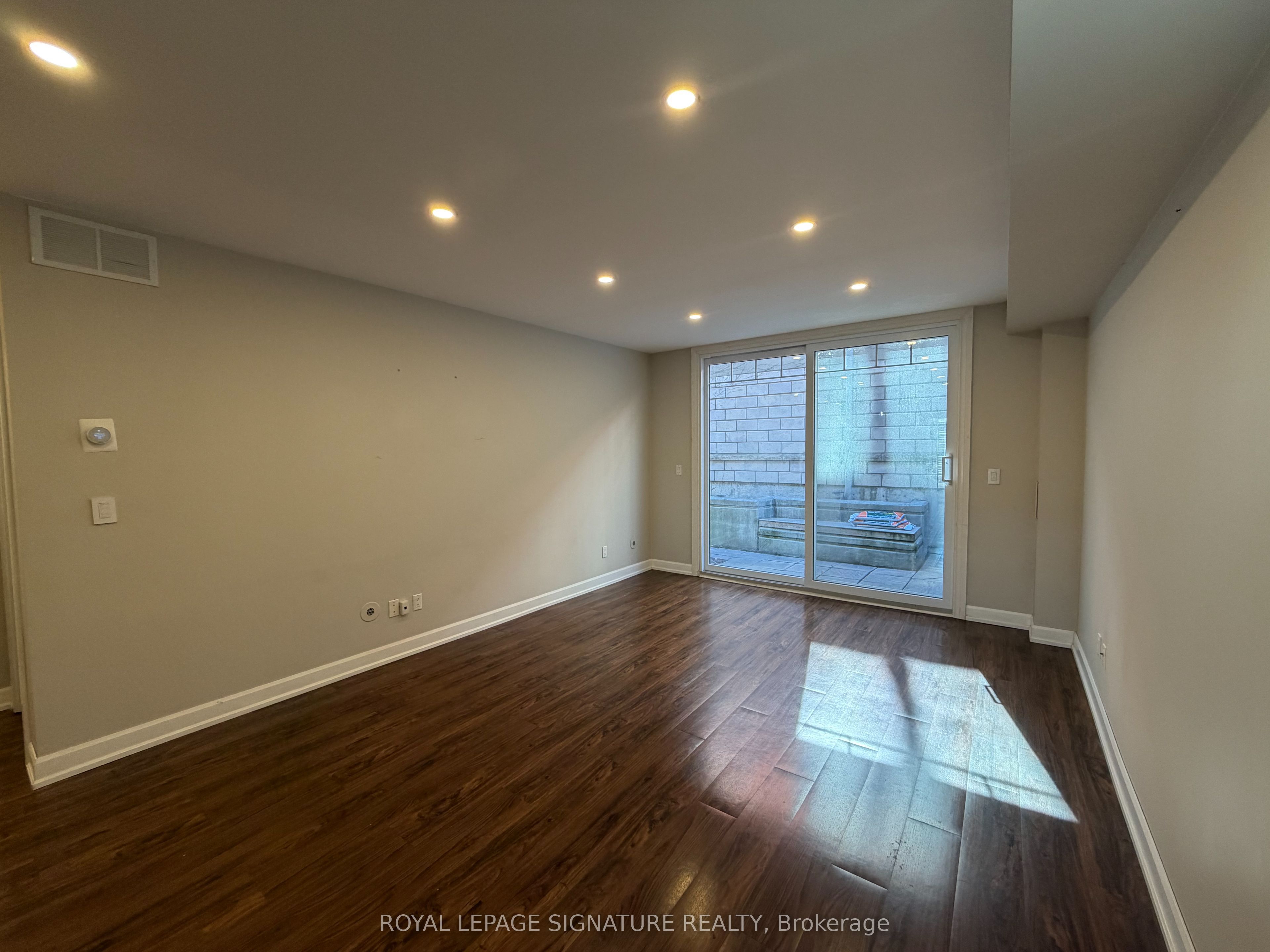 3400 Lake Shore Boulevard W 102 Property Photo 14