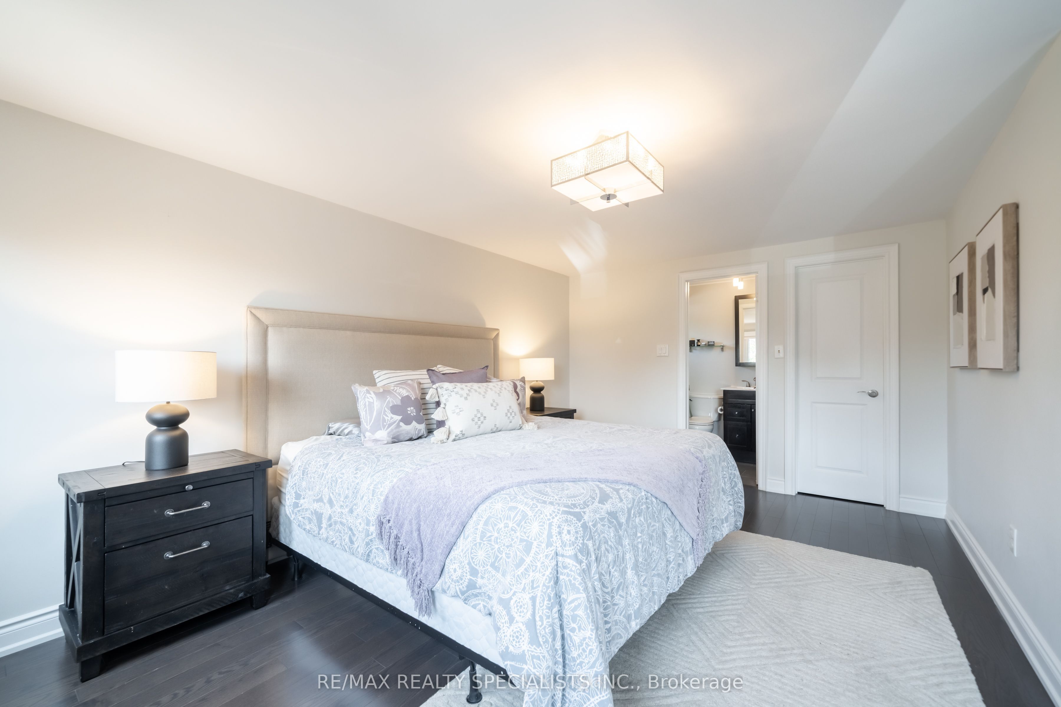 4021 Sasha Court Property Photo 23