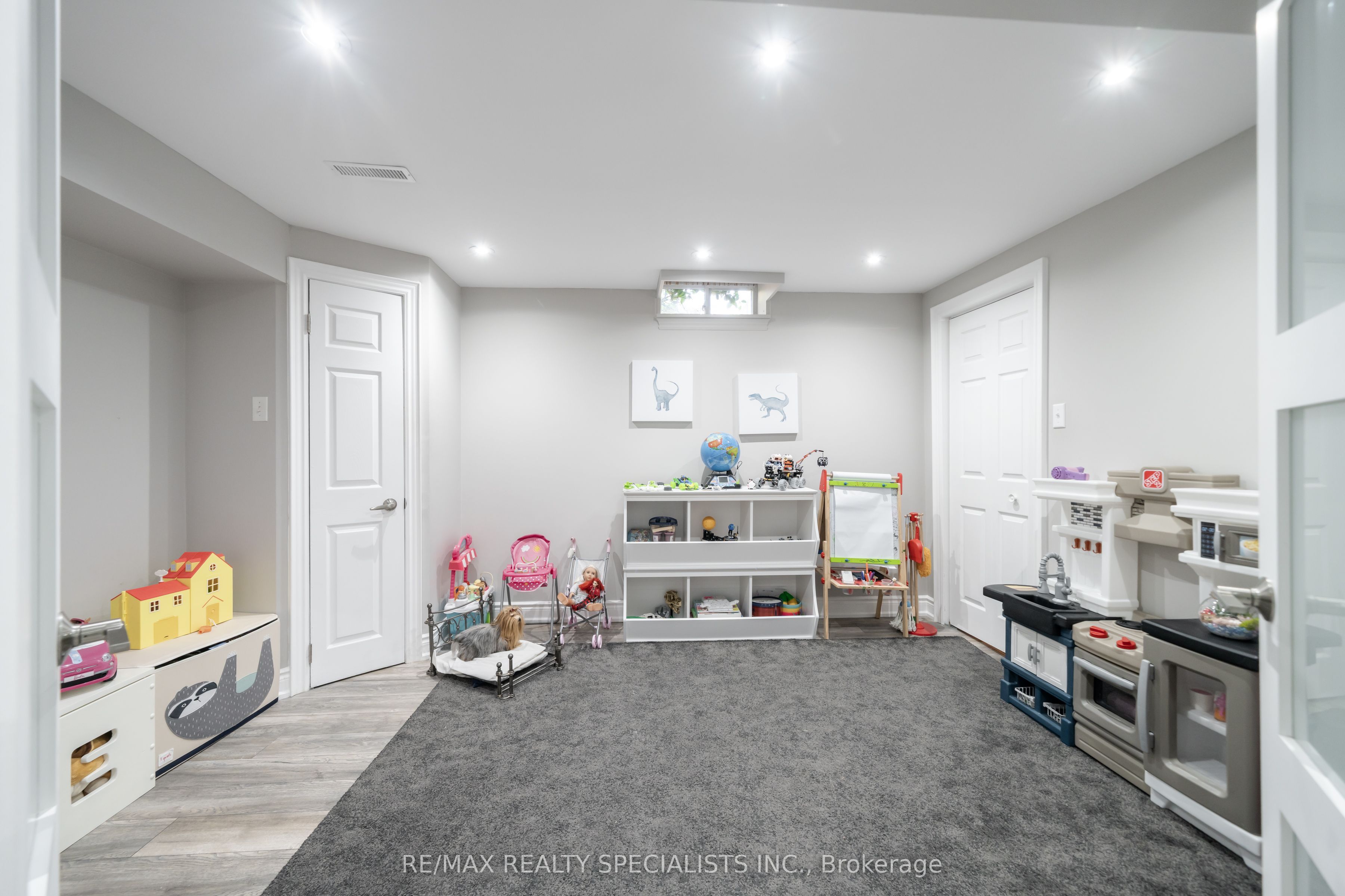 4021 Sasha Court Property Photo 30