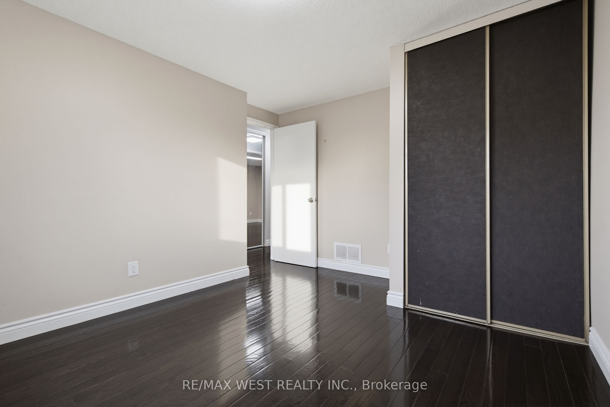 24 Primrose Crescent Property Photo 16